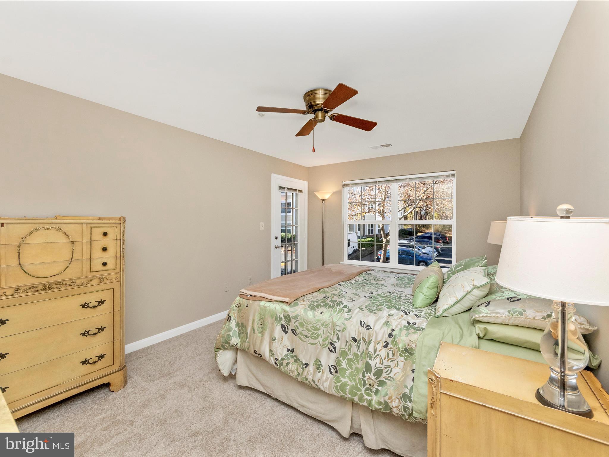 KENTLANDS RIDGE - Residential