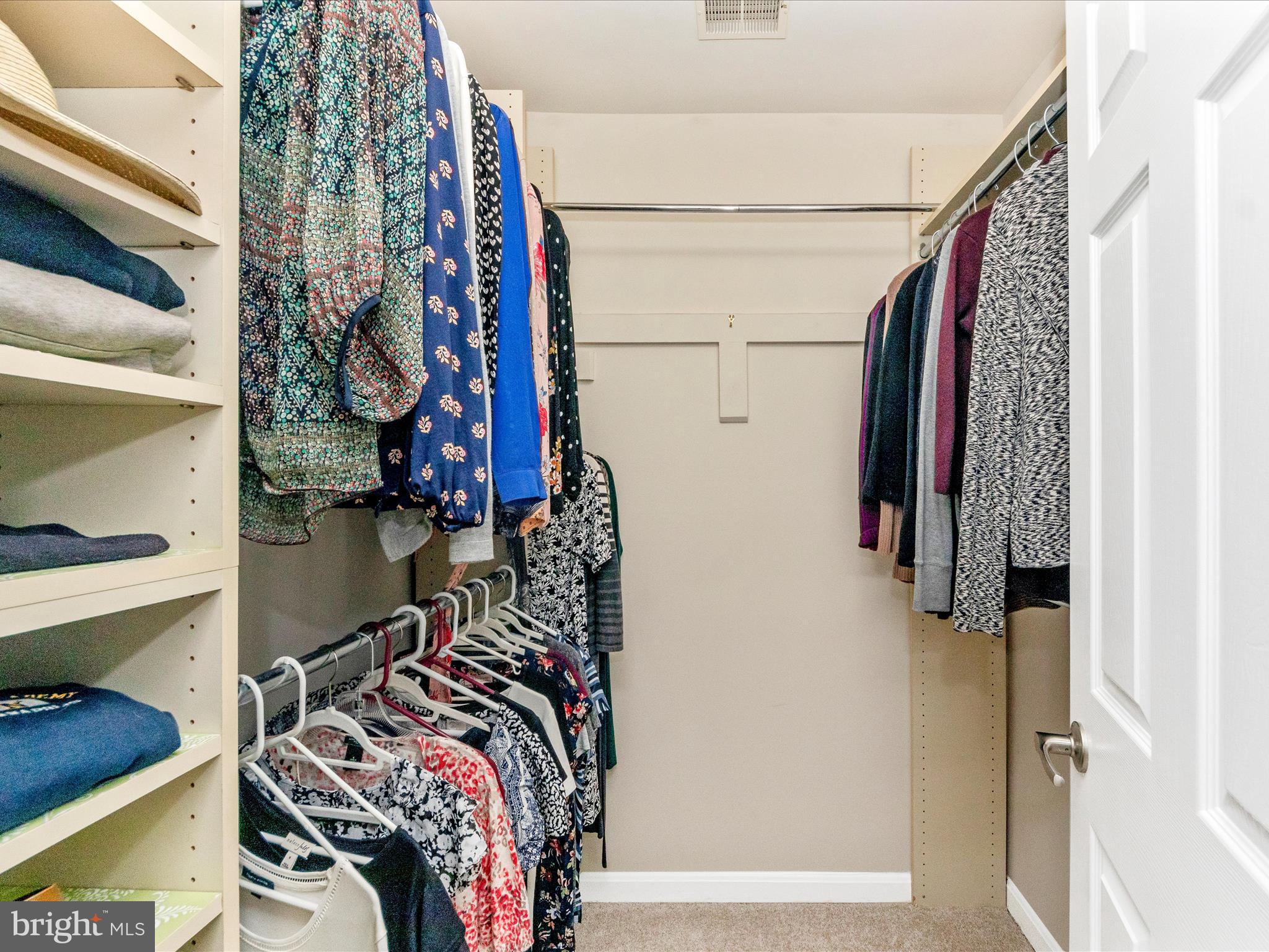 KENTLANDS RIDGE - Residential