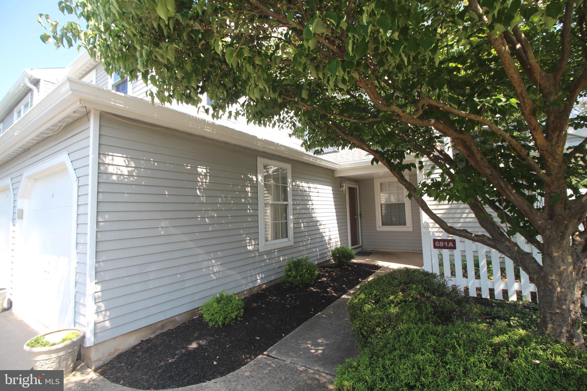 681A ROSE HOLLOW DRIVE