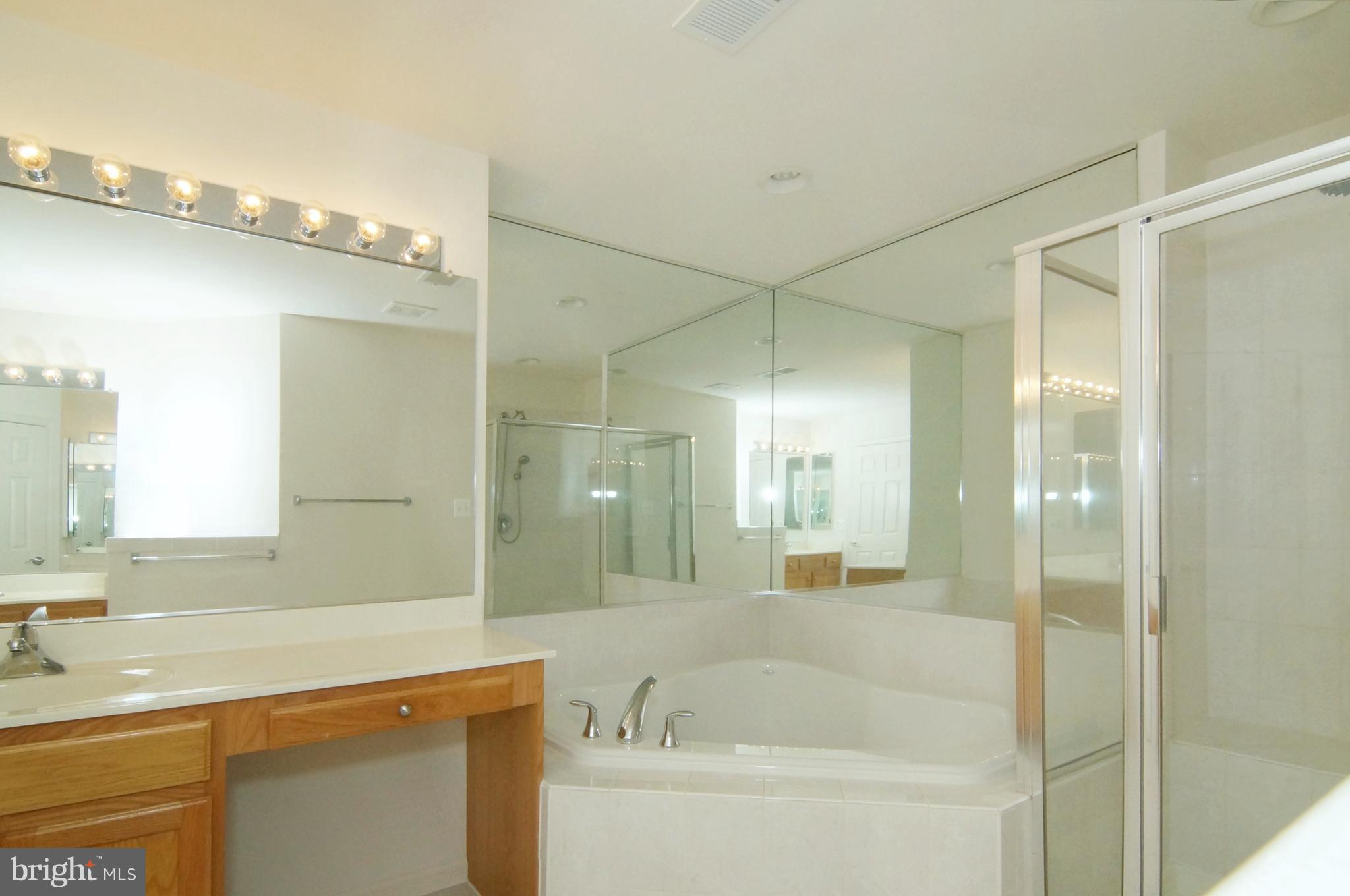 BELMONT BAY - Residential