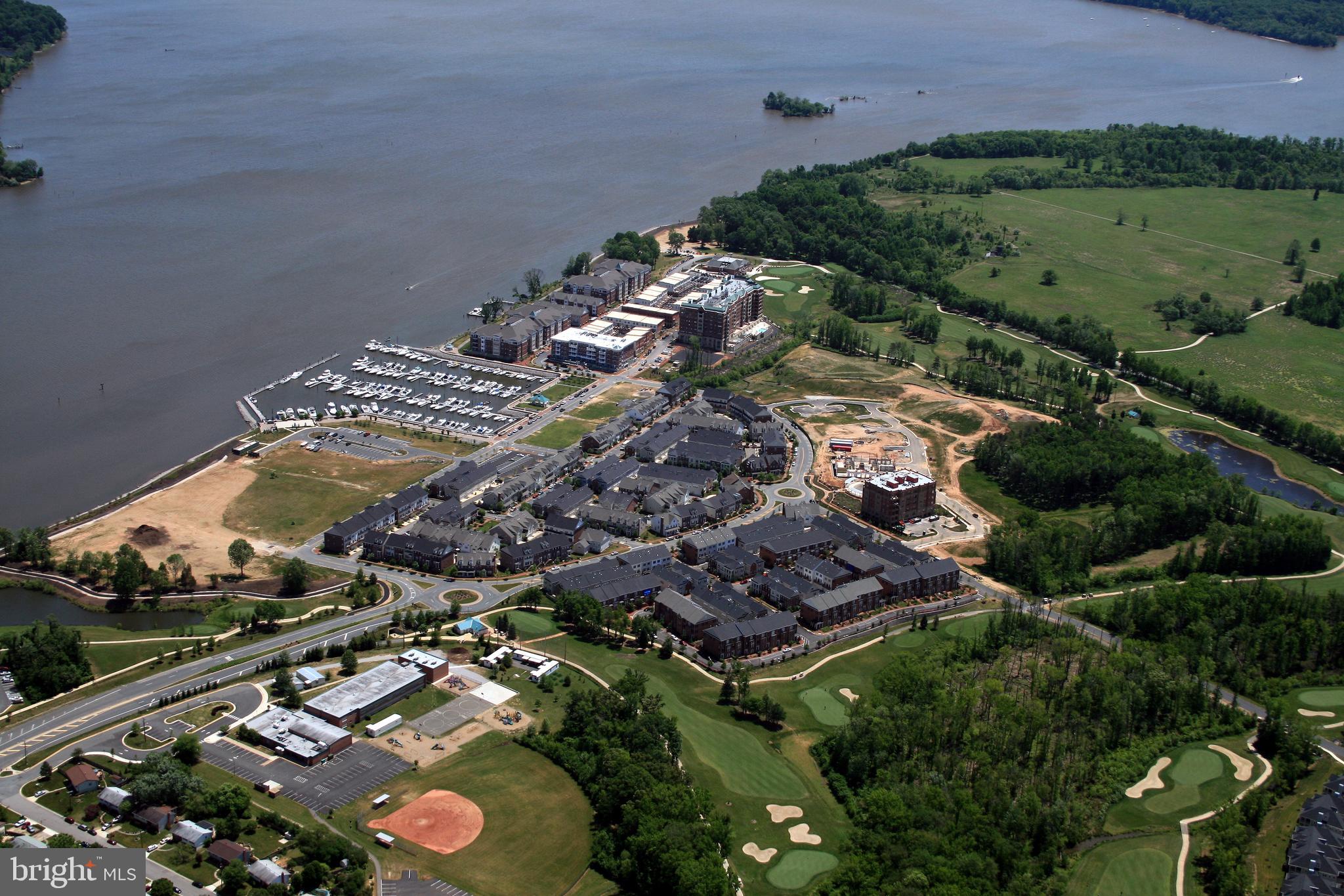 BELMONT BAY - Residential