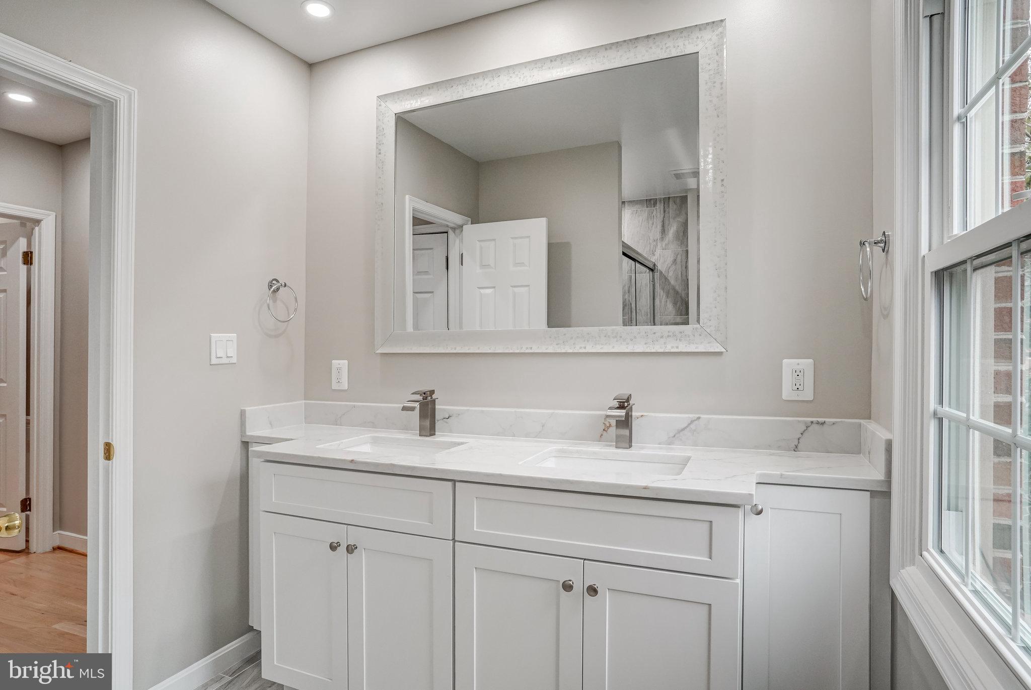 ARCH HALL - Residential