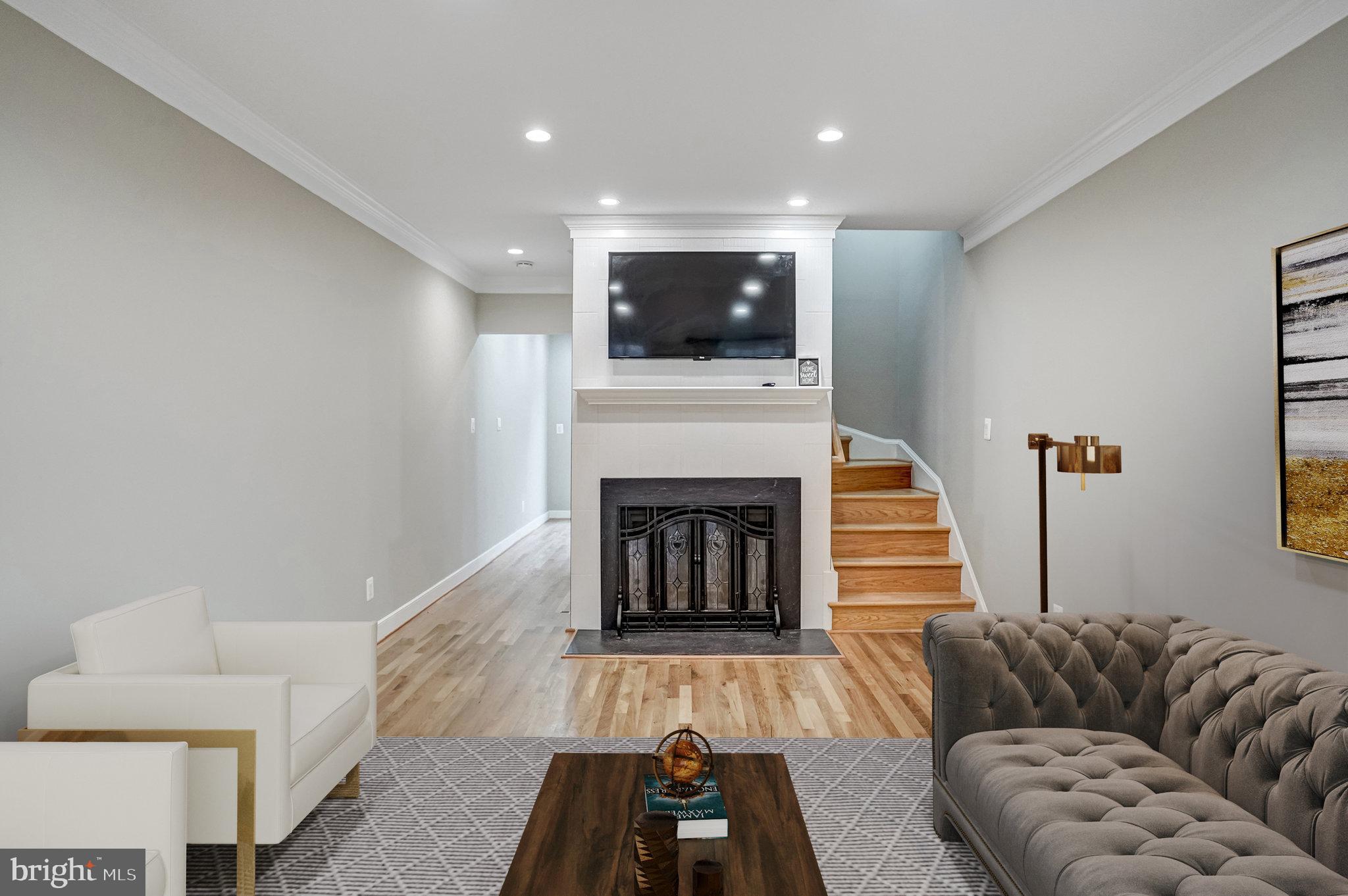 ARCH HALL - Residential