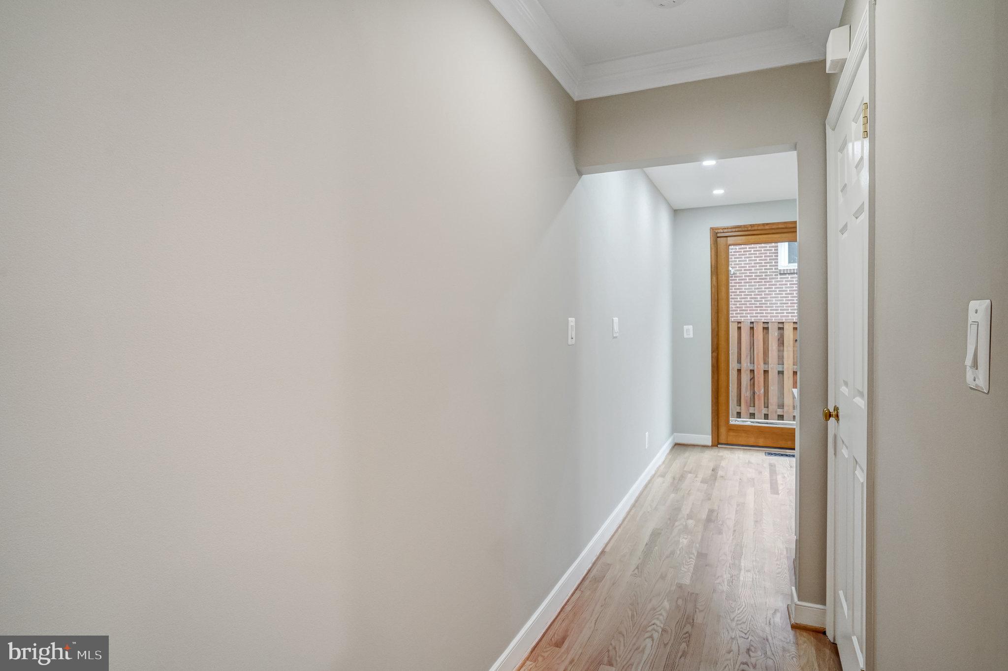 ARCH HALL - Residential