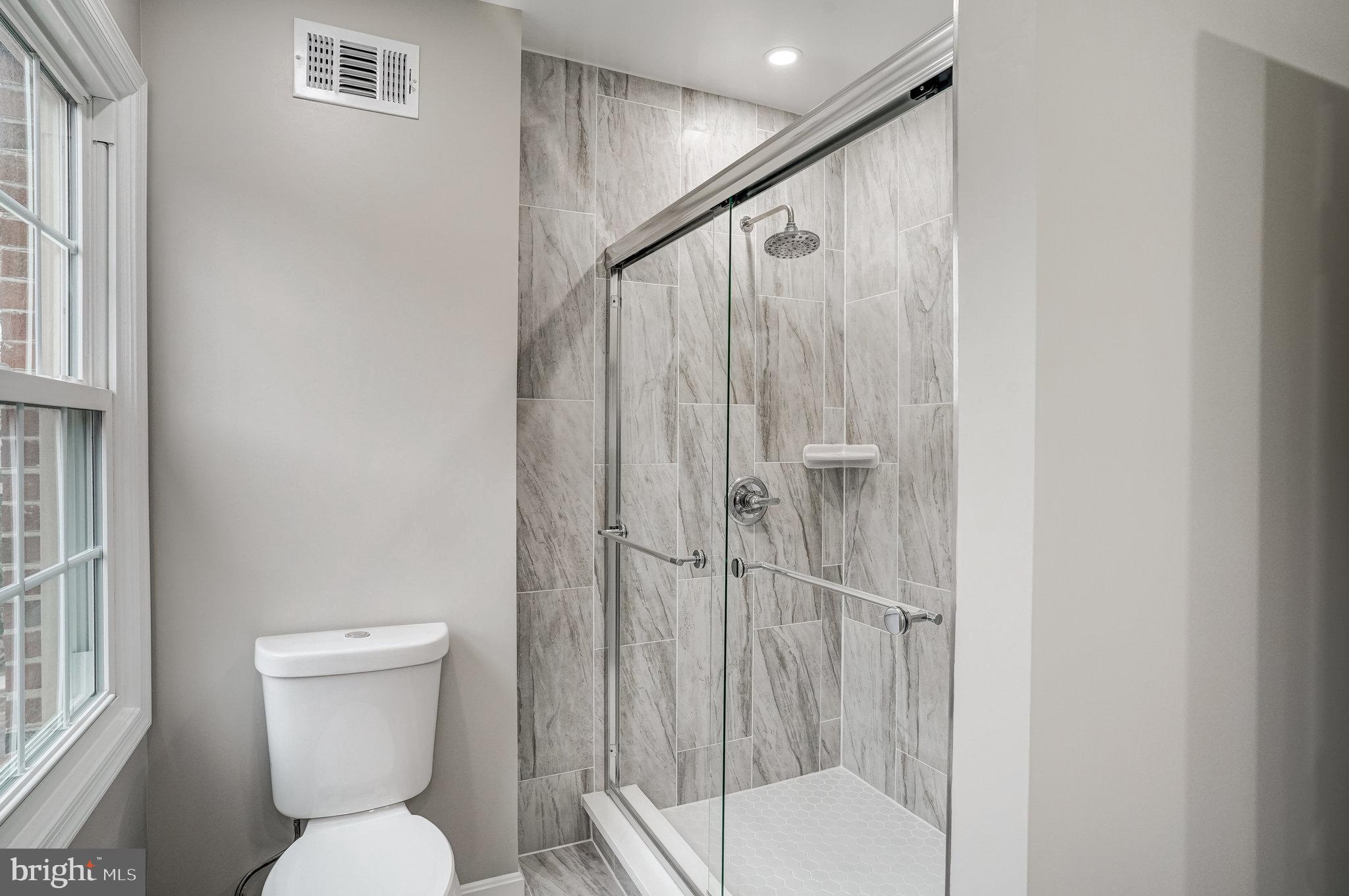 ARCH HALL - Residential