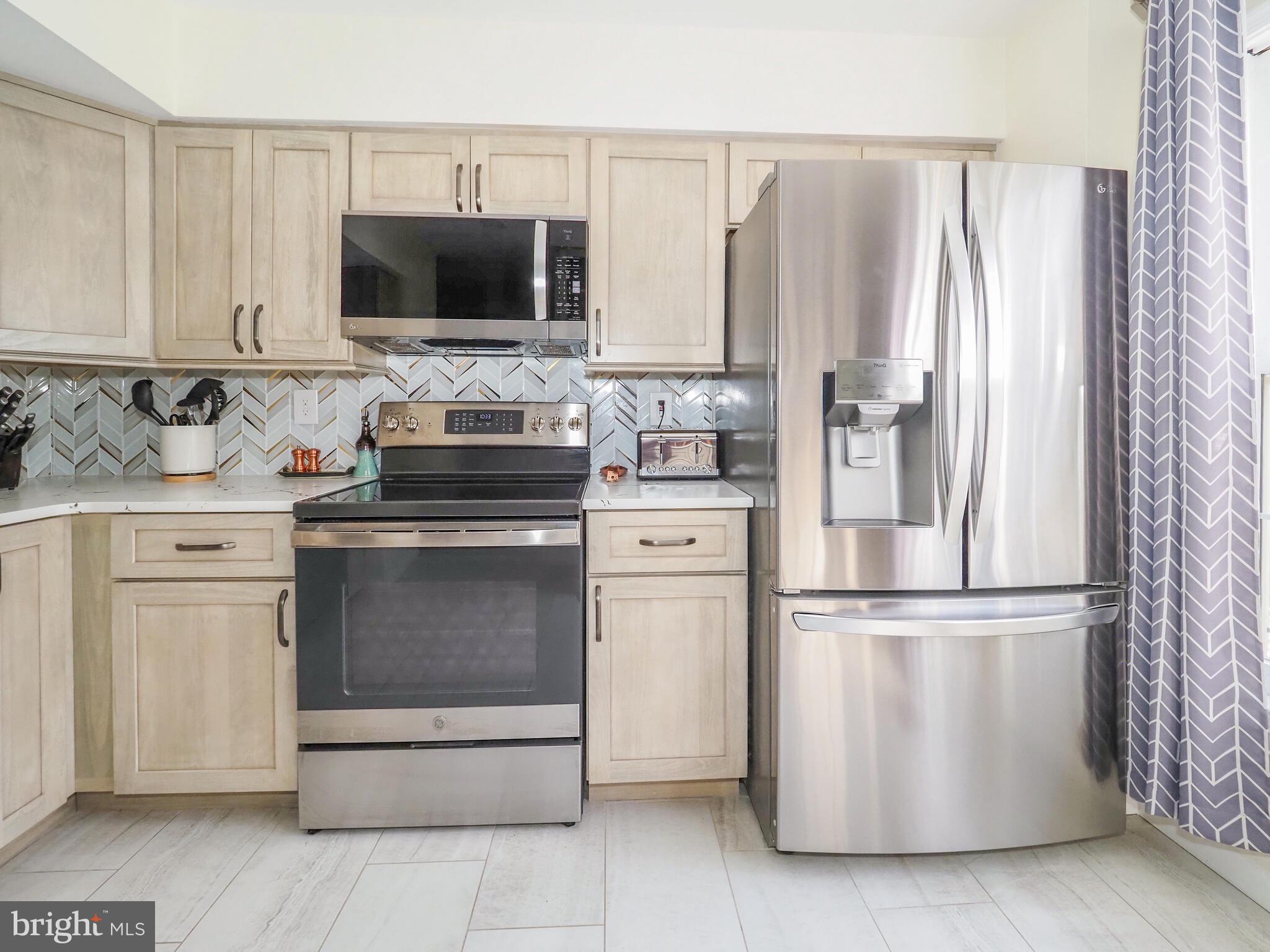 GREENCASTLE LAKE - Residential