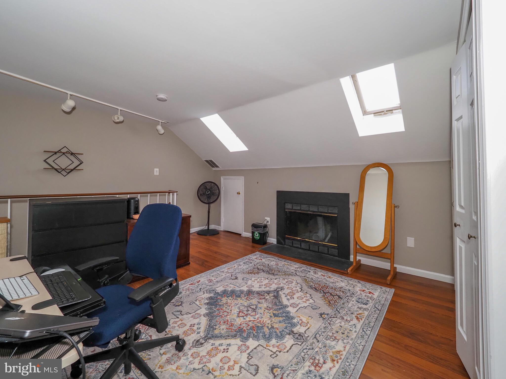 GREENCASTLE LAKE - Residential