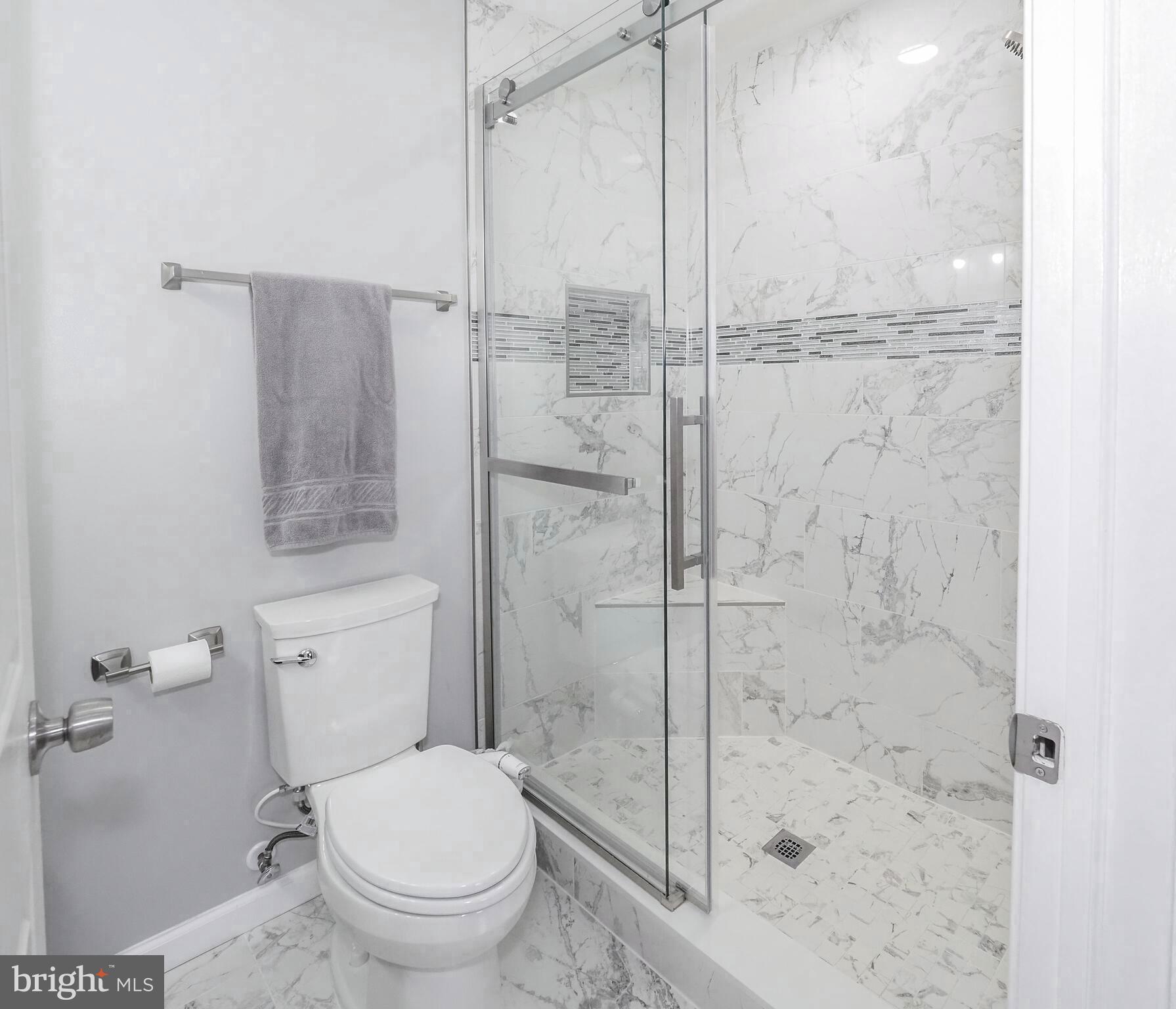 GREENCASTLE LAKE - Residential