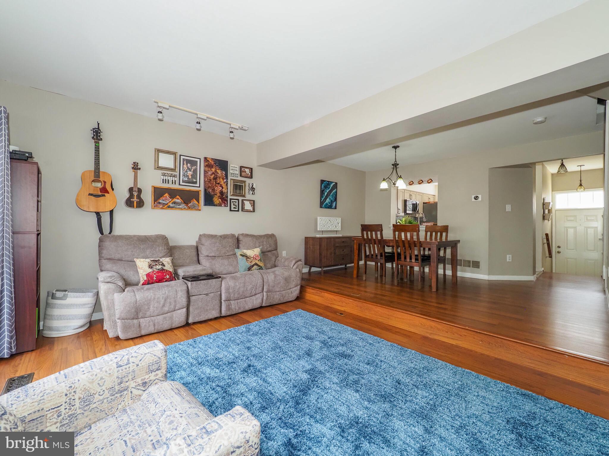 GREENCASTLE LAKE - Residential