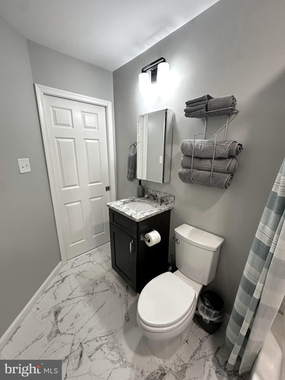 GREENCASTLE LAKE - Residential