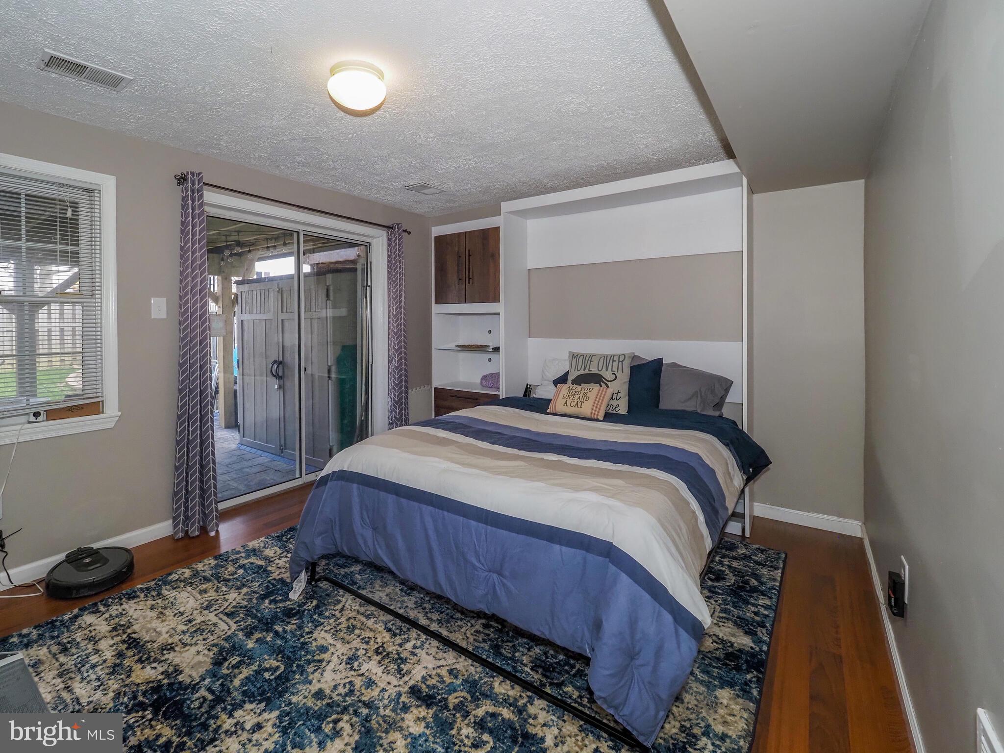 GREENCASTLE LAKE - Residential