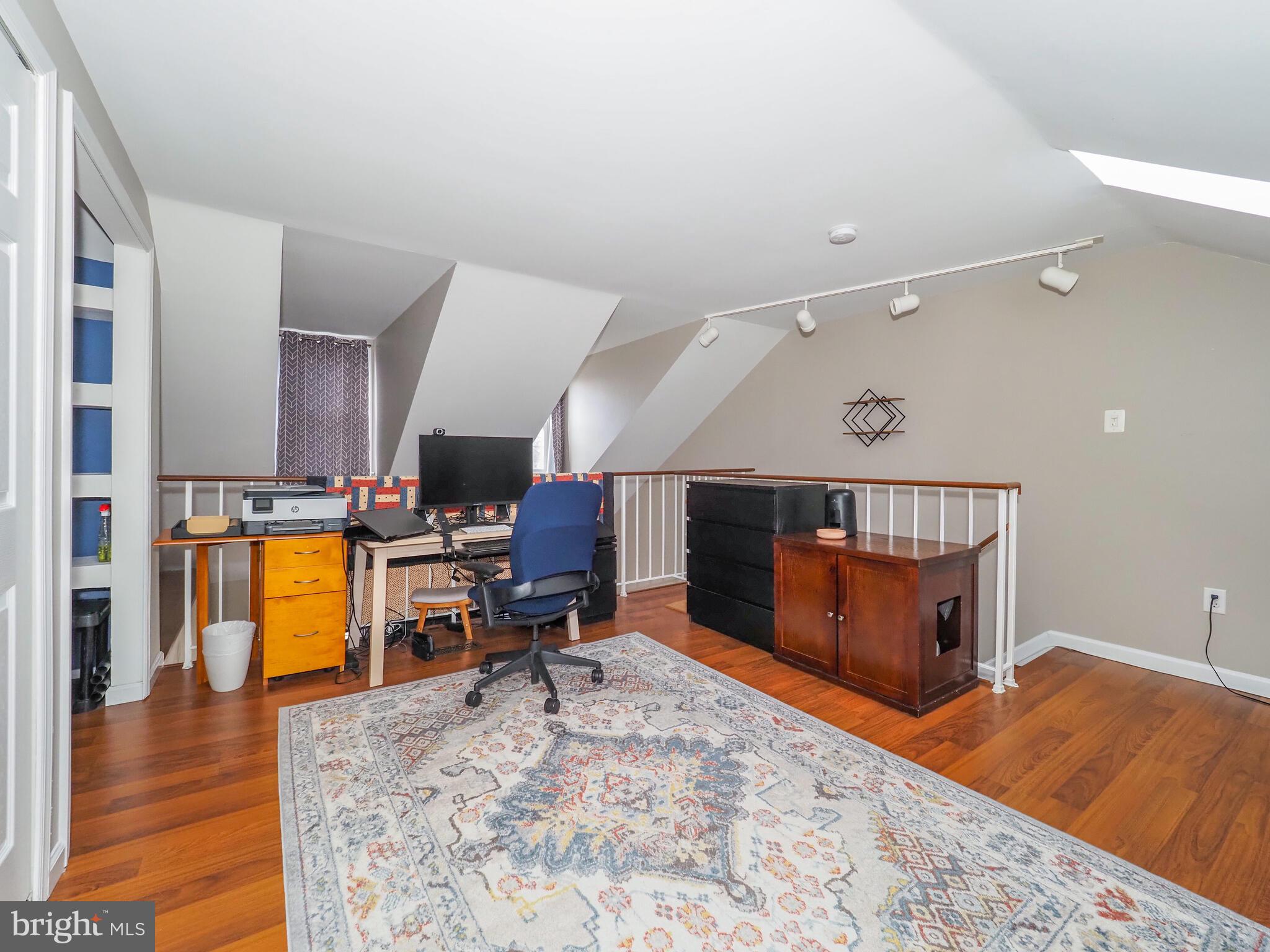 GREENCASTLE LAKE - Residential