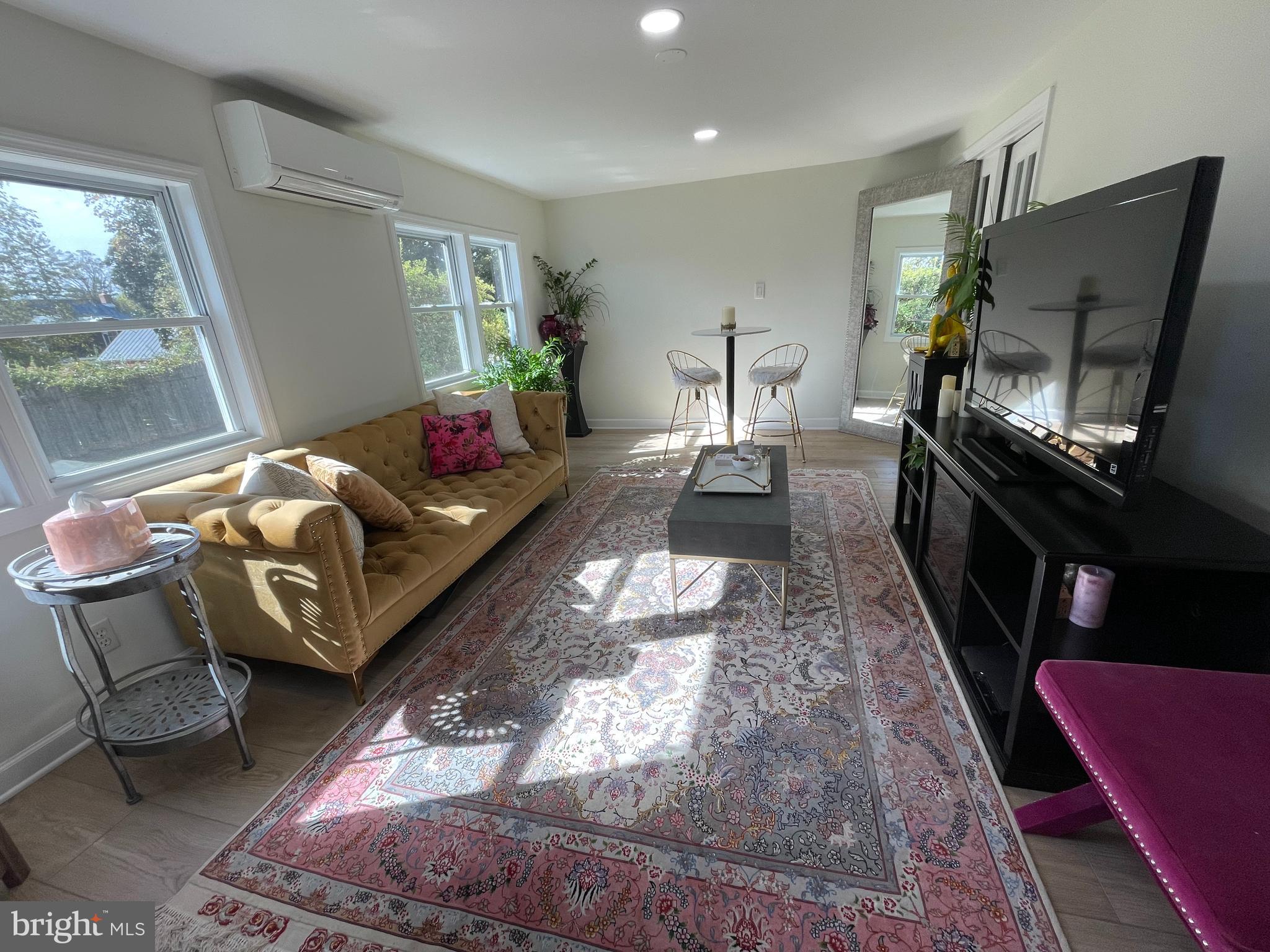 WEST END PARK - Residential Lease