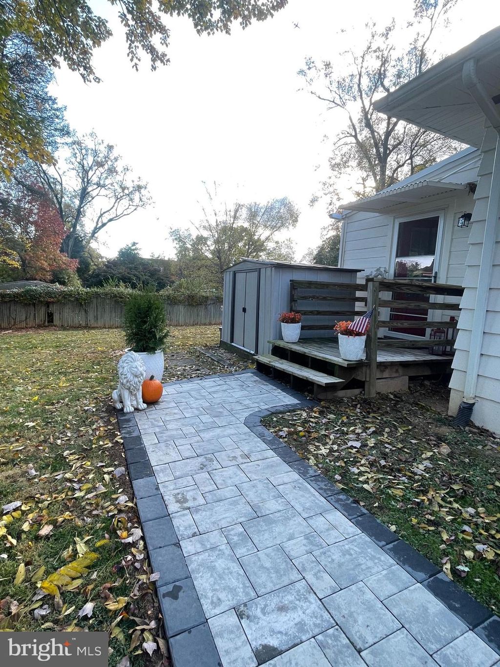 Photo of 304 Anderson Avenue, ROCKVILLE, MD 20850 (MLS # MDMC2208844)