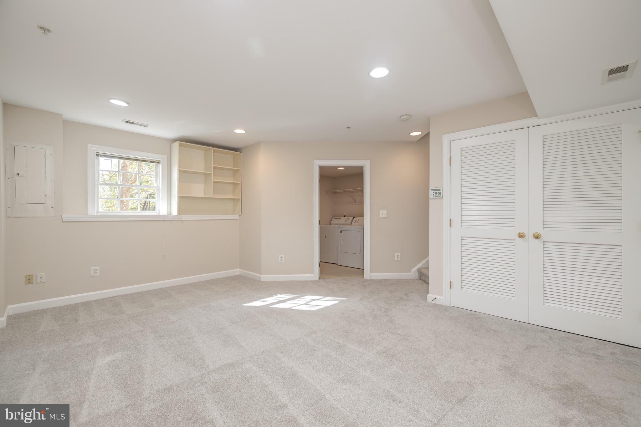 JEFFERSON PARK TOWNHOUSE - Residential