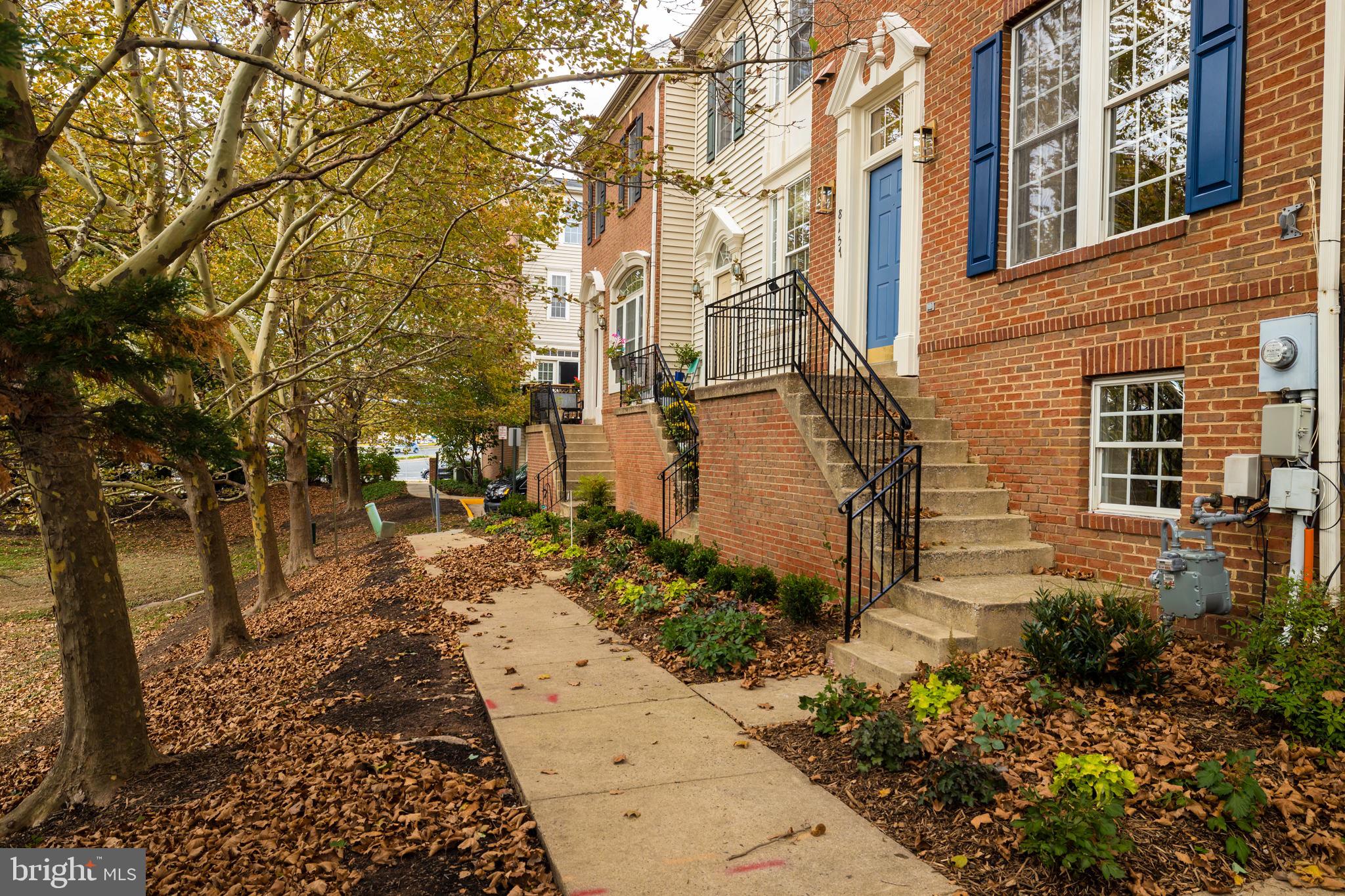JEFFERSON PARK TOWNHOUSE - Residential