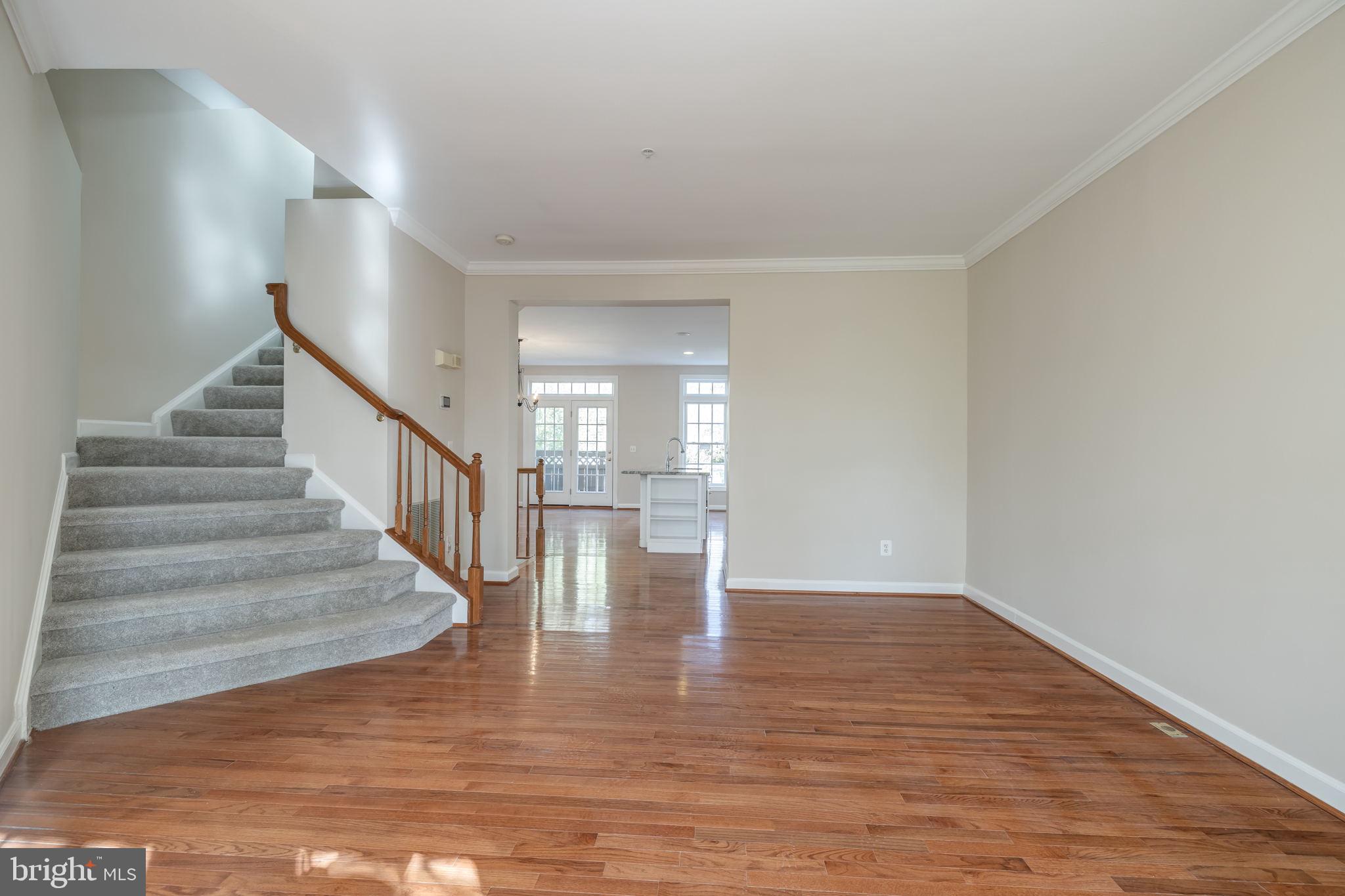 JEFFERSON PARK TOWNHOUSE - Residential