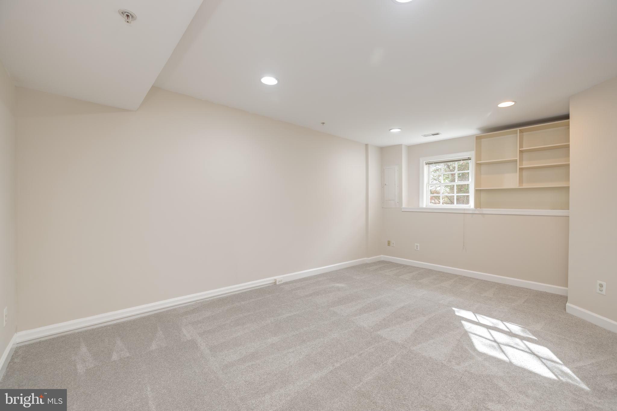 JEFFERSON PARK TOWNHOUSE - Residential