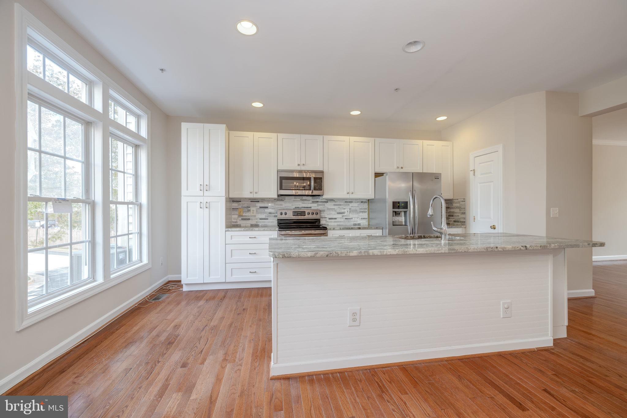 JEFFERSON PARK TOWNHOUSE - Residential