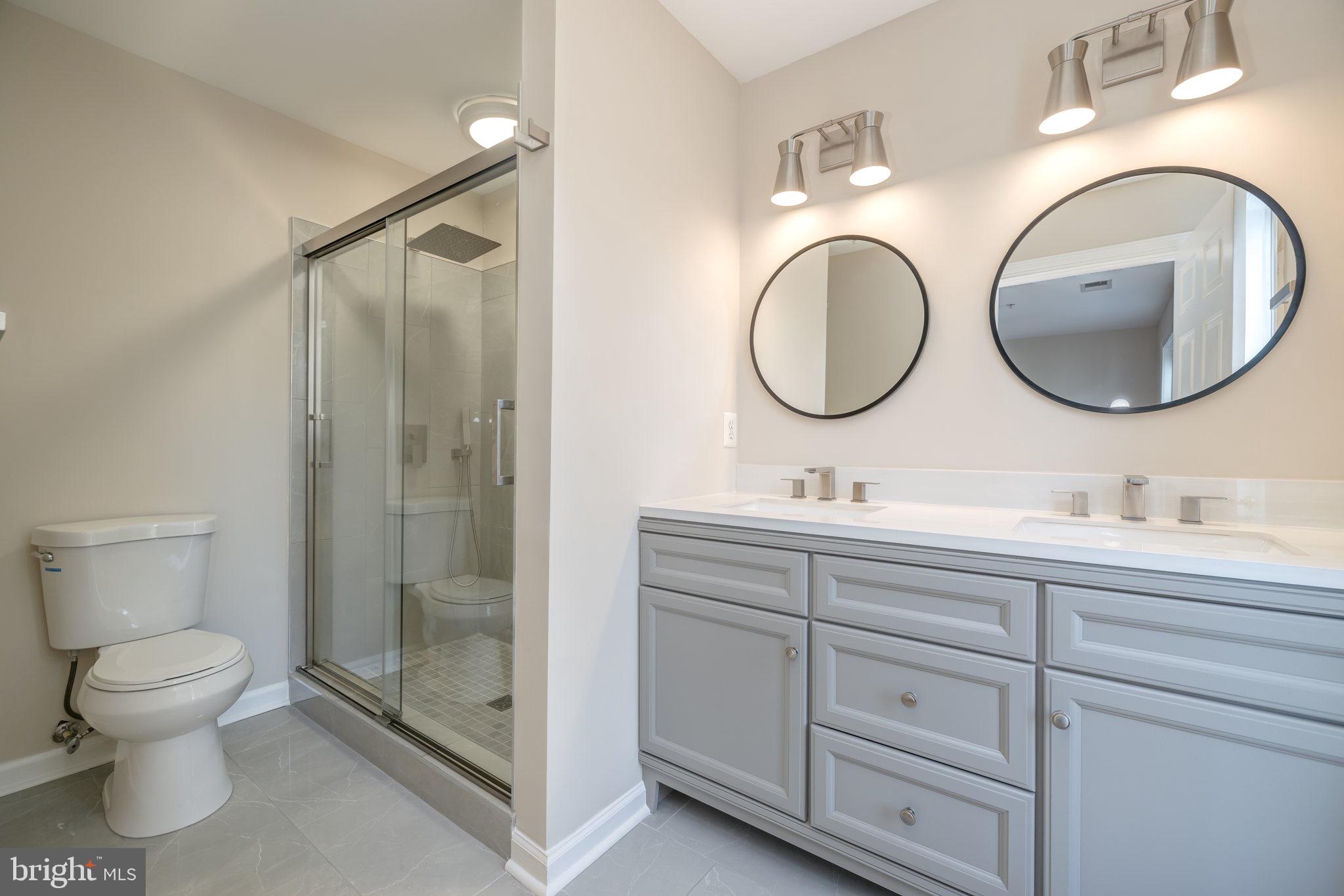 JEFFERSON PARK TOWNHOUSE - Residential