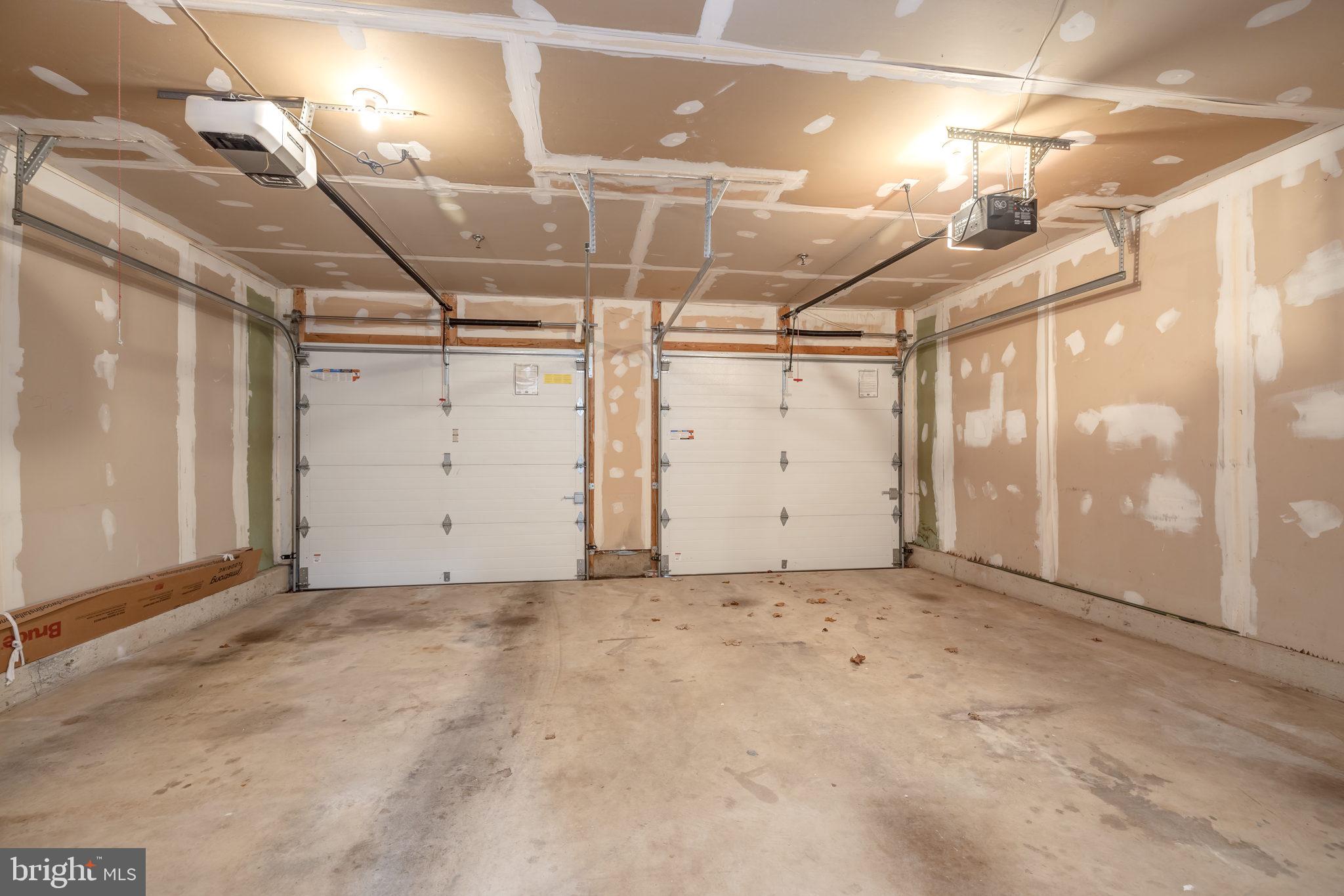 JEFFERSON PARK TOWNHOUSE - Residential