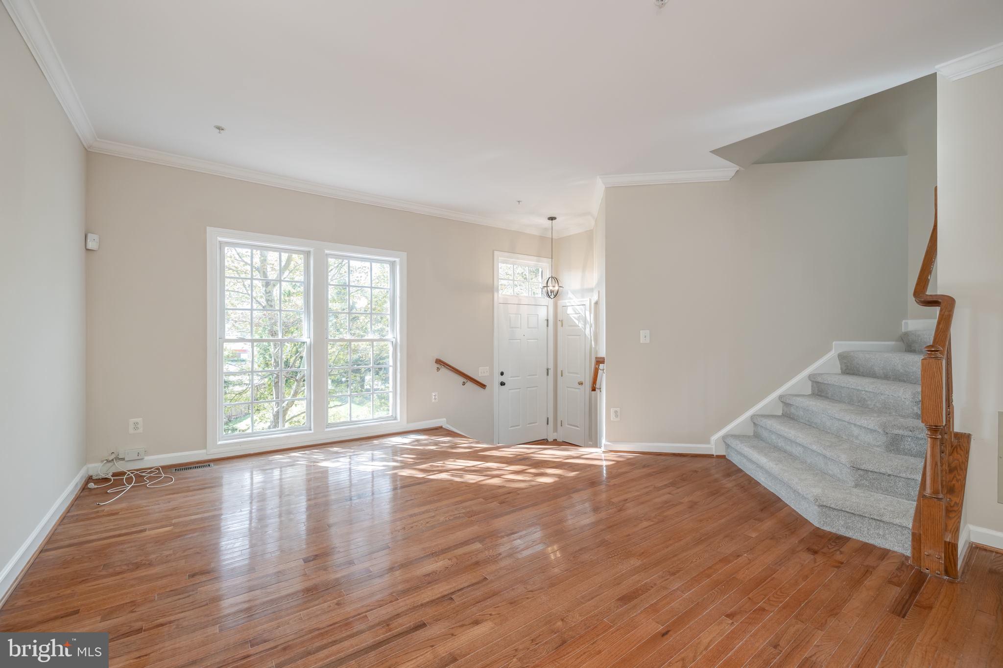 JEFFERSON PARK TOWNHOUSE - Residential