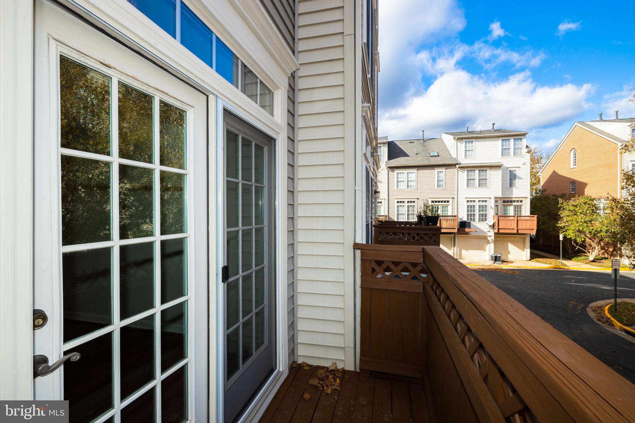 JEFFERSON PARK TOWNHOUSE - Residential