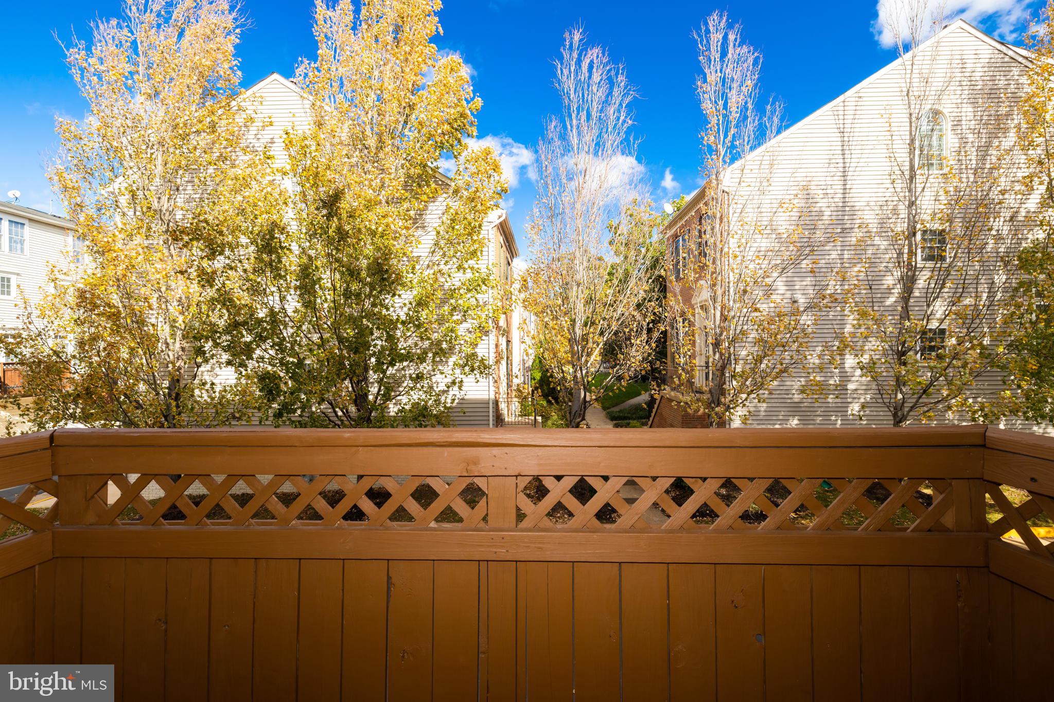 JEFFERSON PARK TOWNHOUSE - Residential