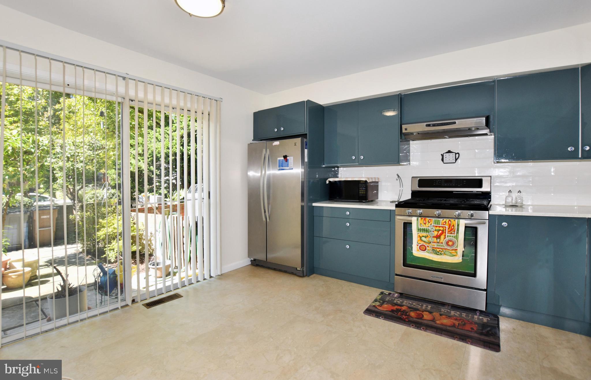 NEW MARK COMMONS - Residential Lease