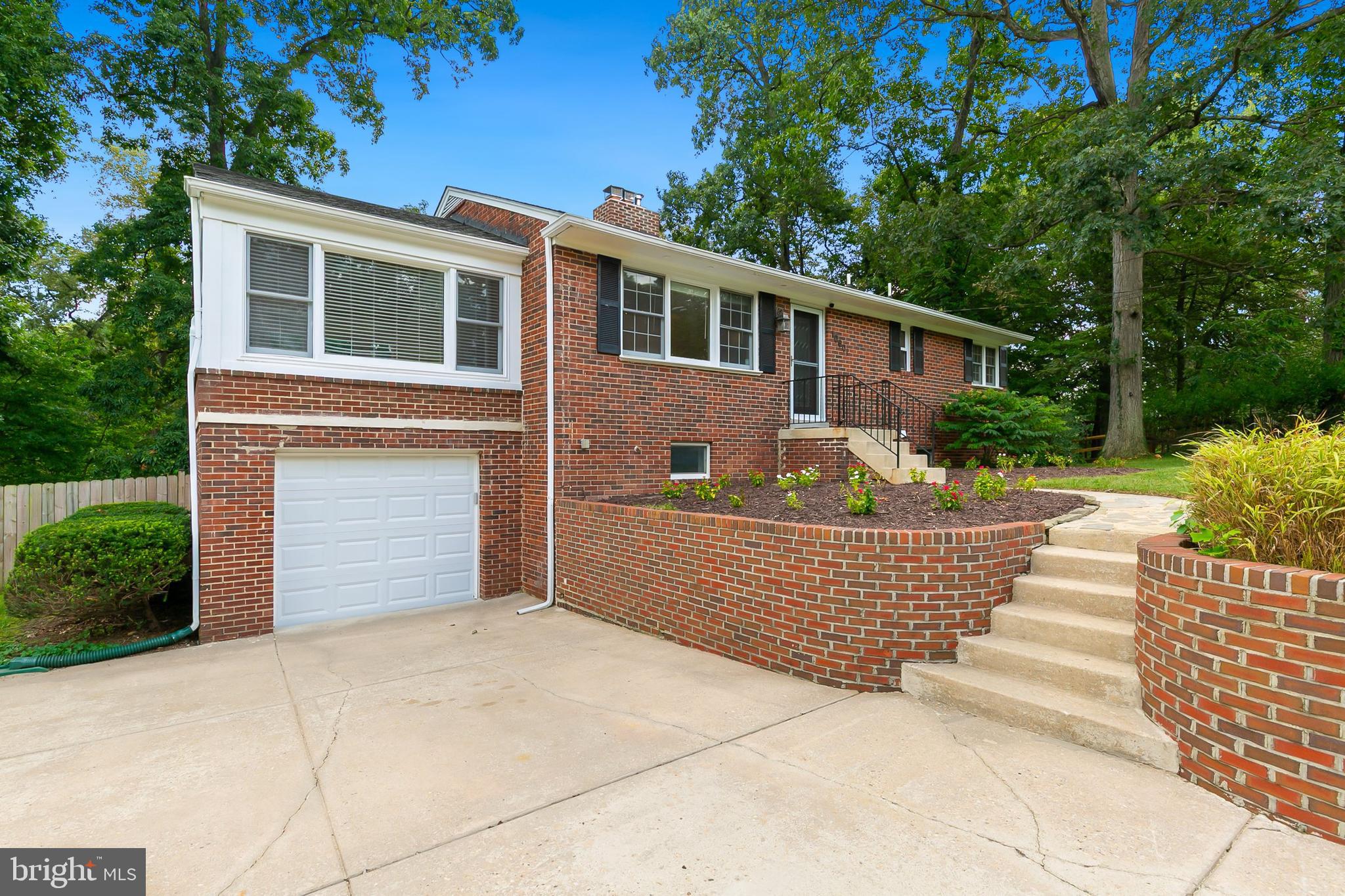 HILLANDALE - Residential