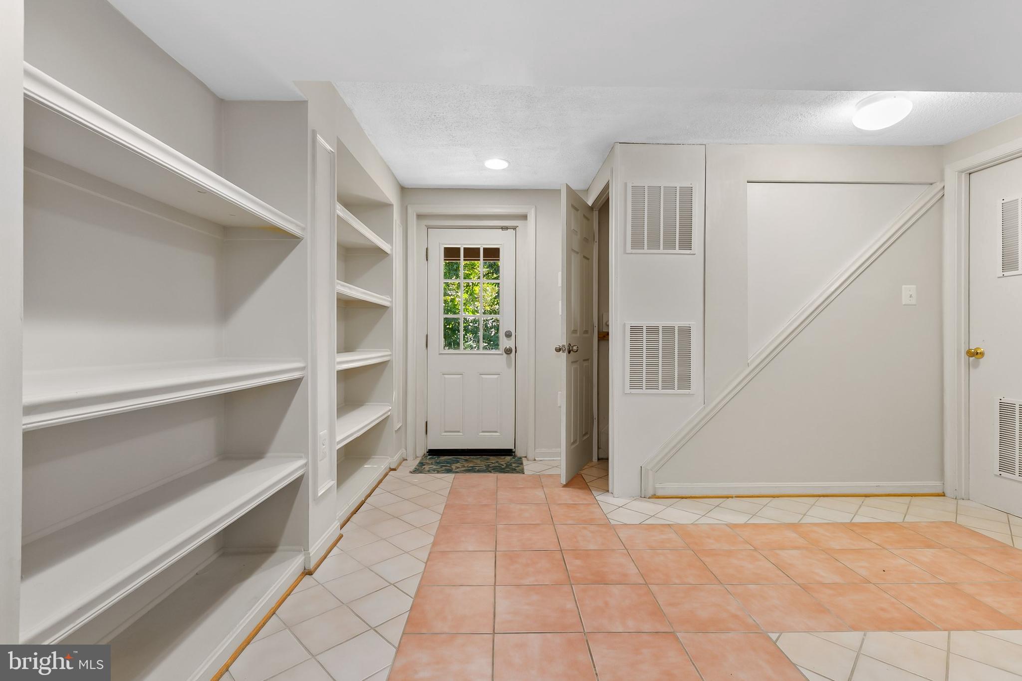 HILLANDALE - Residential