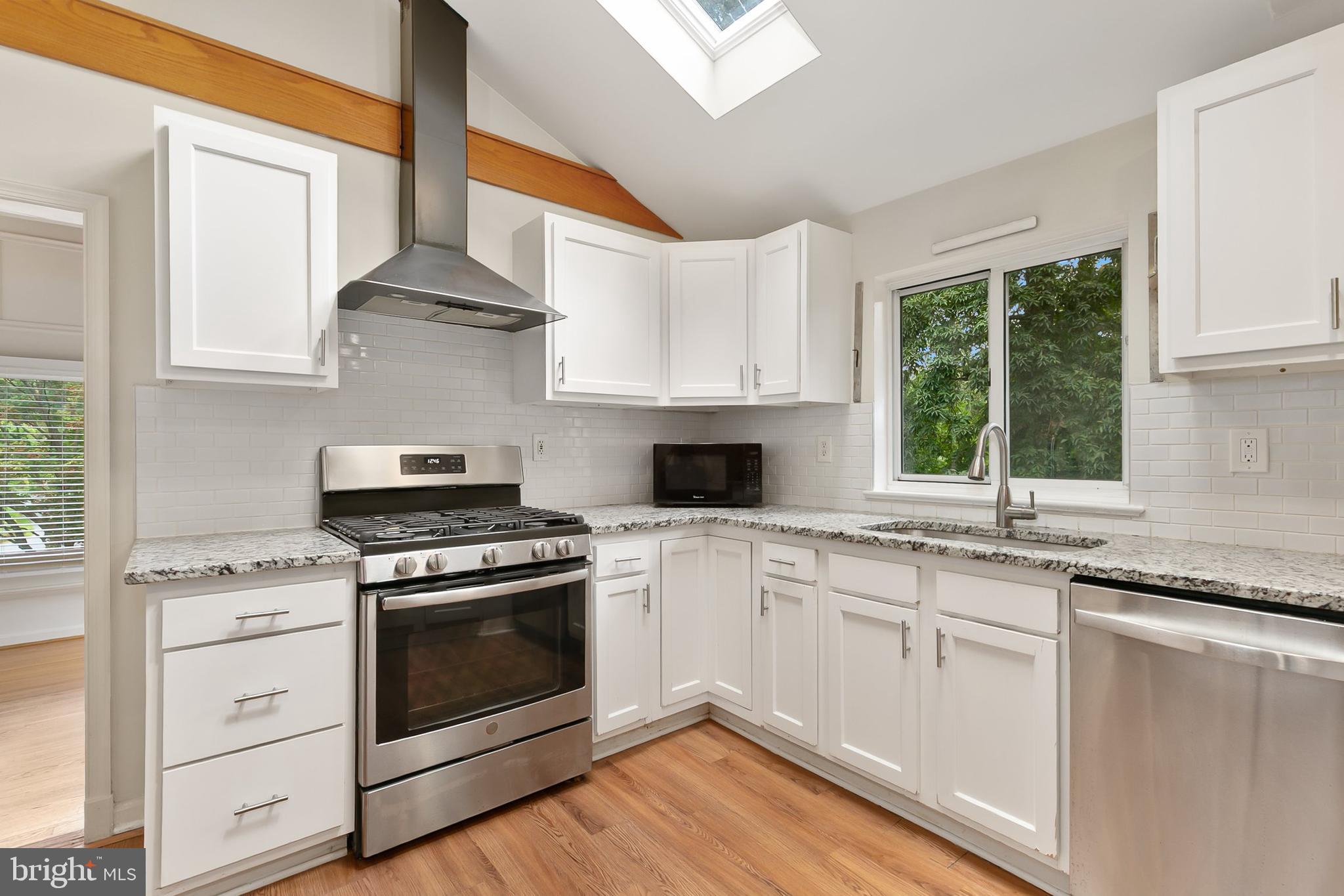 HILLANDALE - Residential