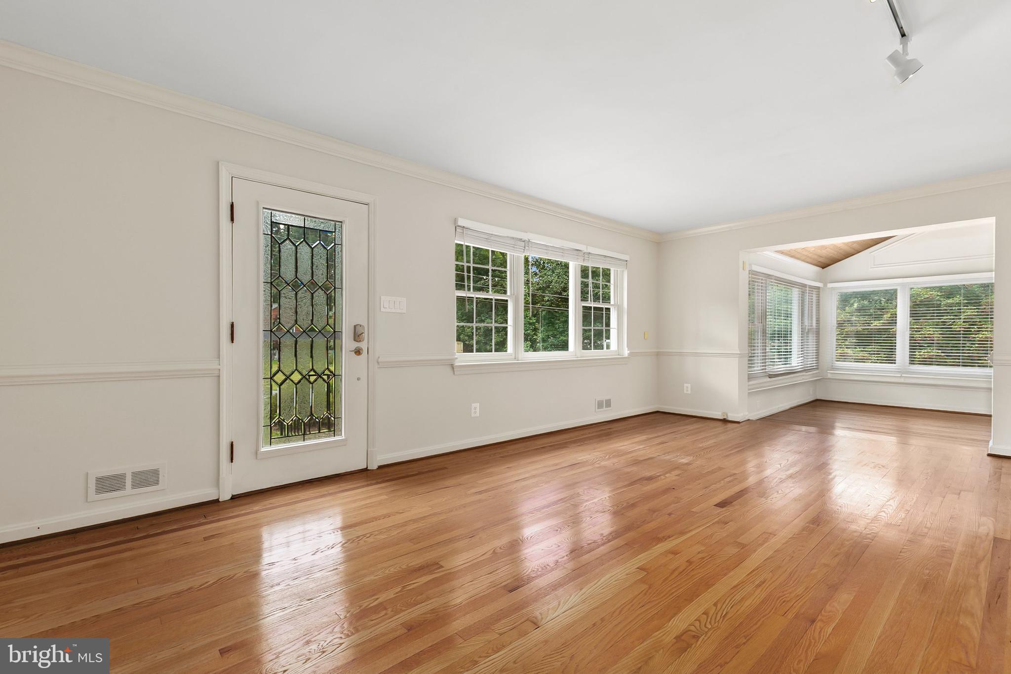 HILLANDALE - Residential