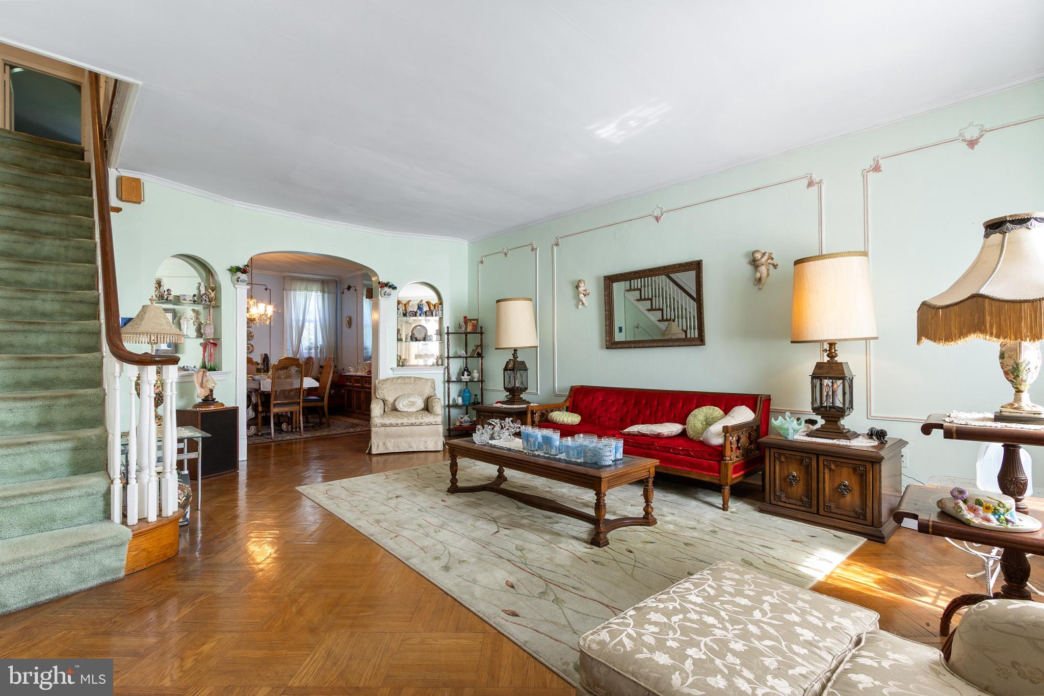 5933 WOODCREST AVENUE