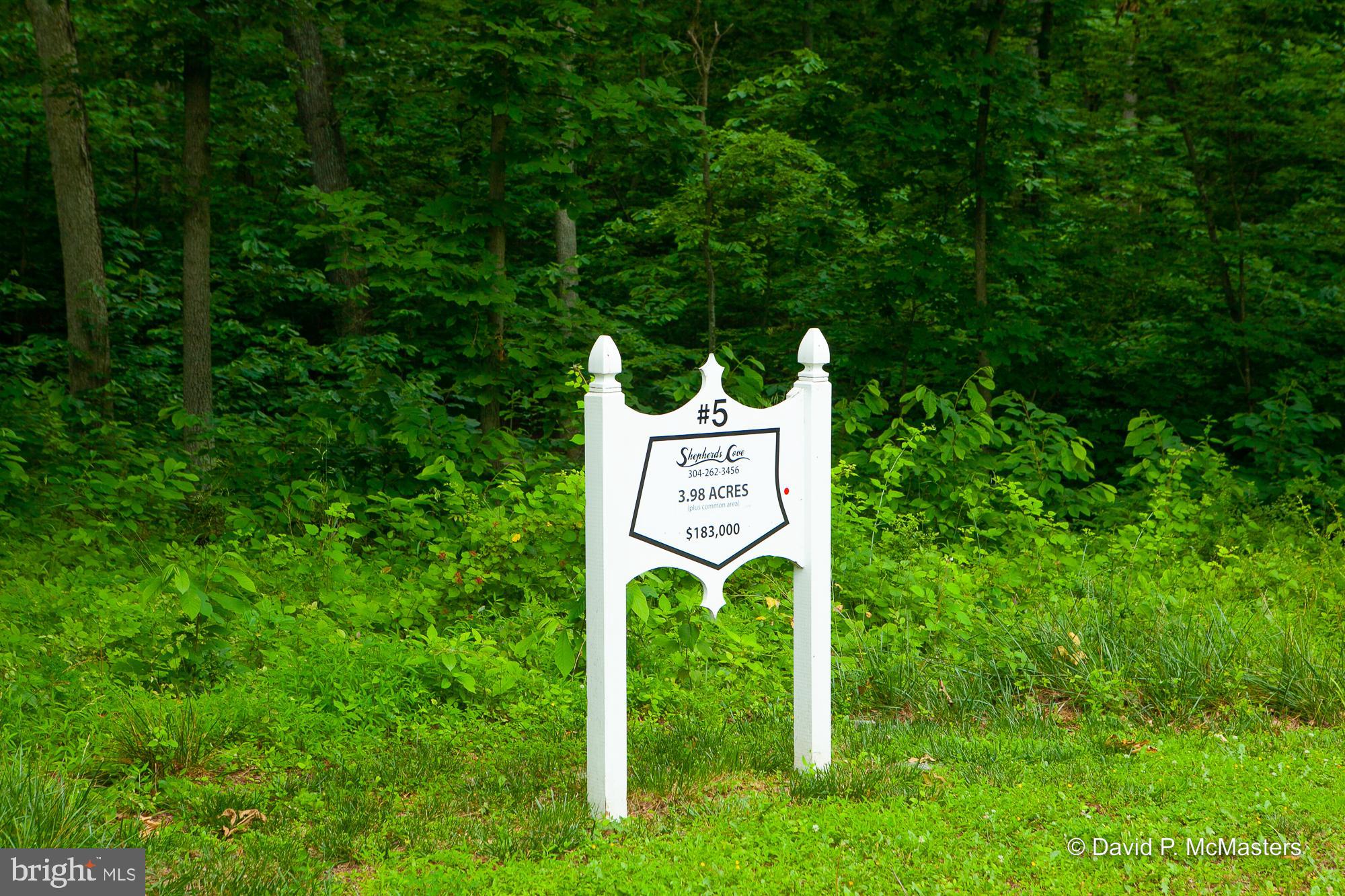 SHEPHERDS COVE - Land