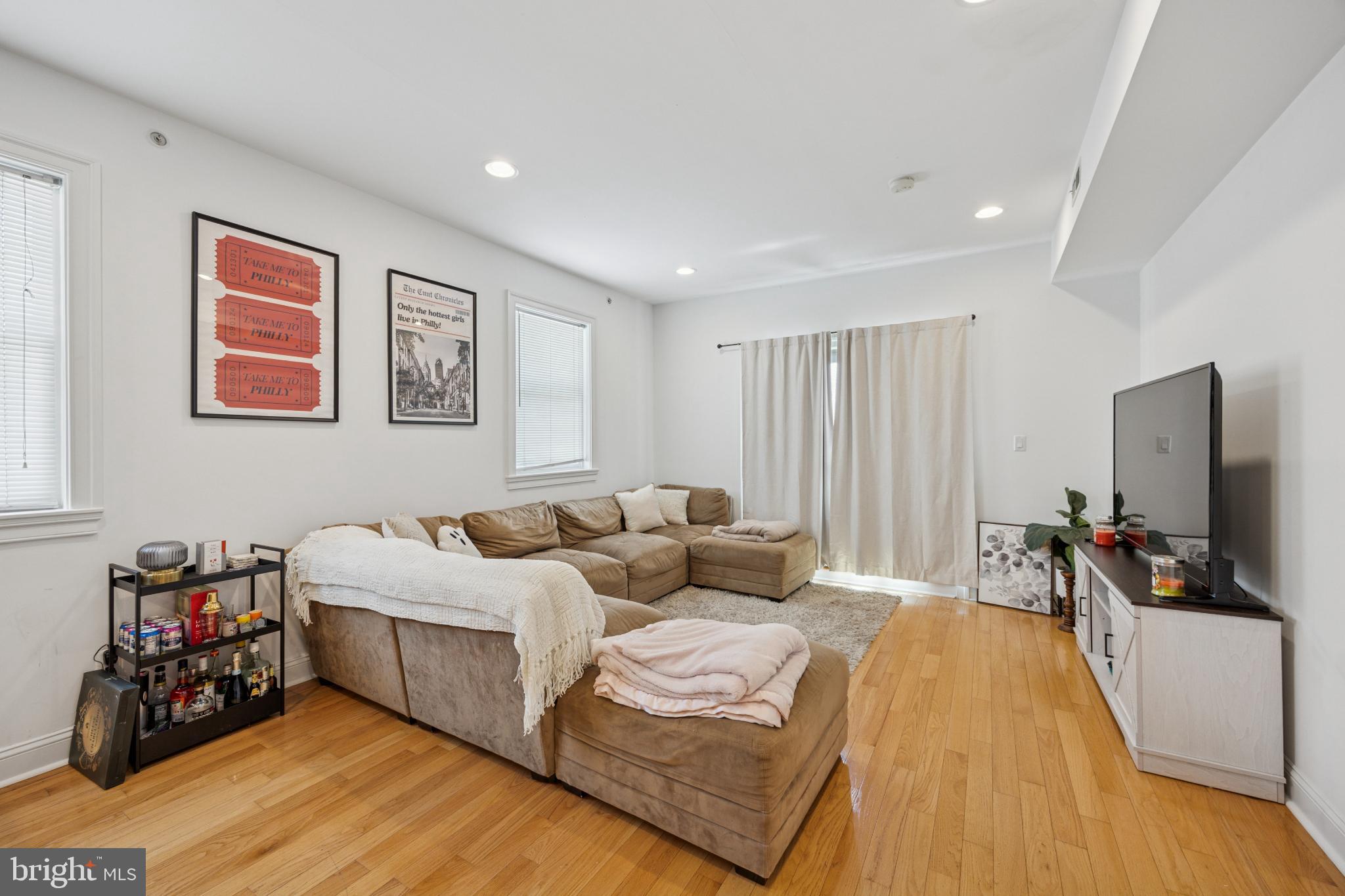 FAIRMOUNT - Residential Income