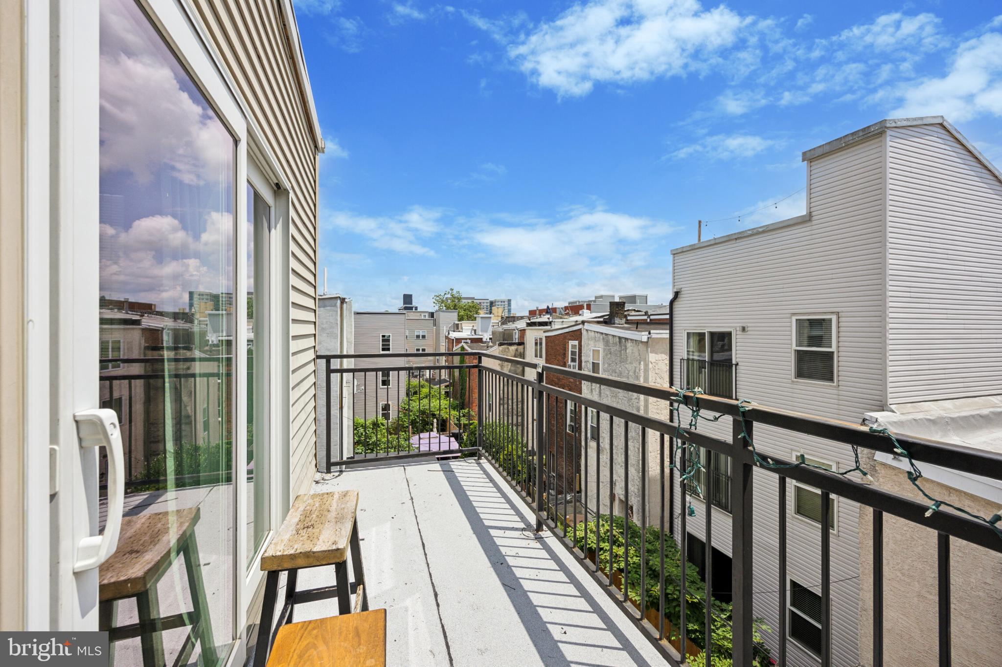 FAIRMOUNT - Residential Income