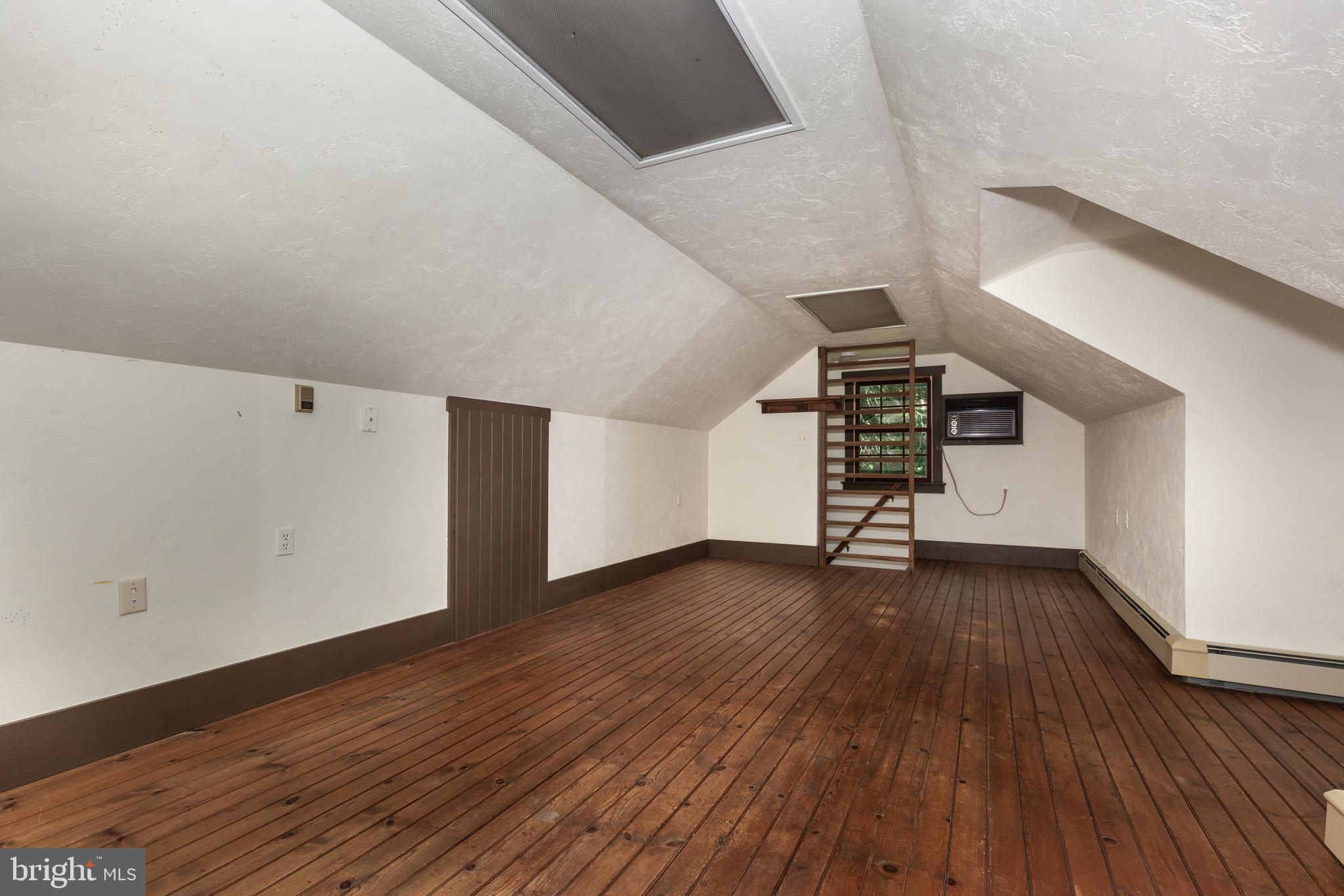 SOUTH HANOVER - Residential