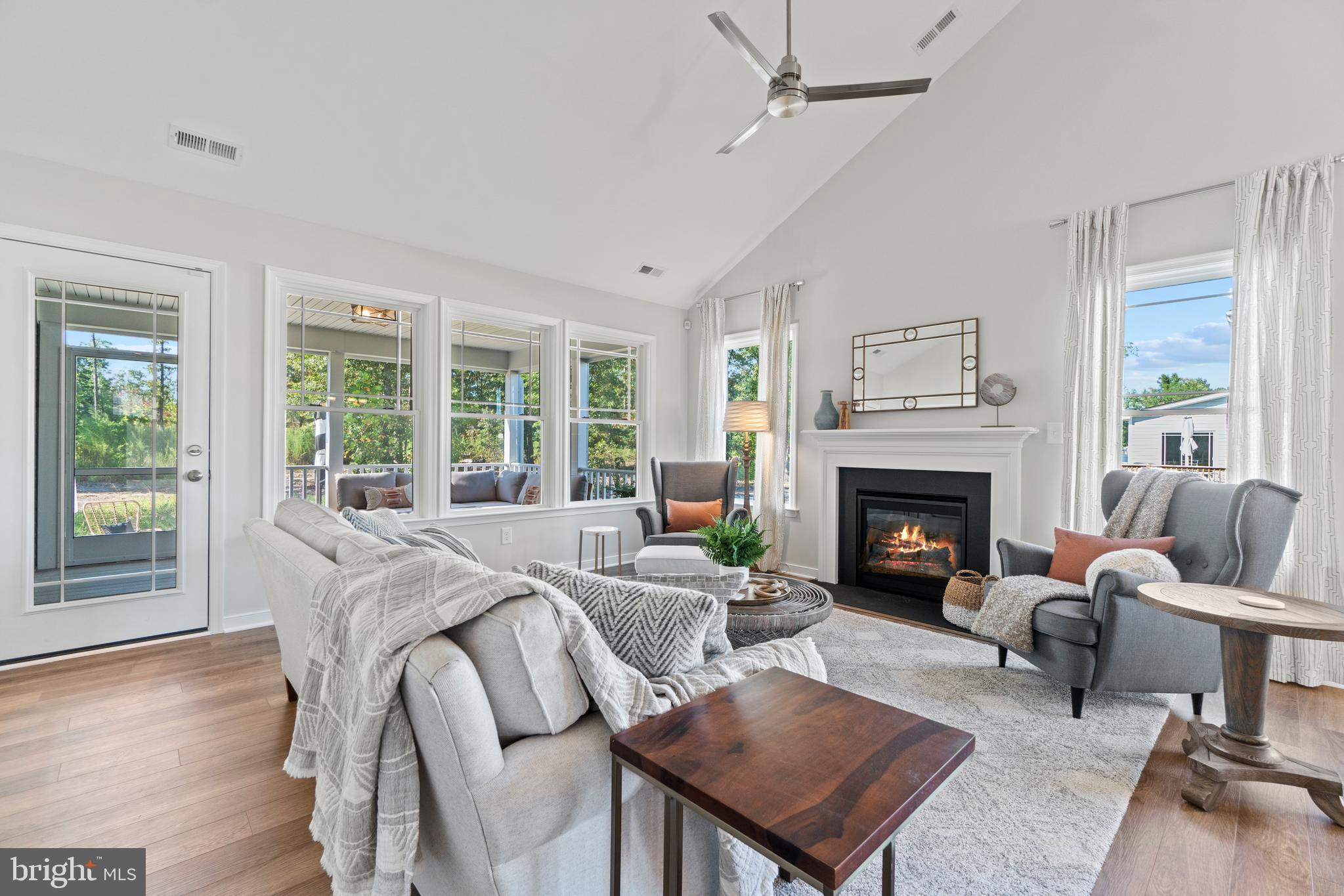 HOBBS HOLE GOLF COURSE - Residential