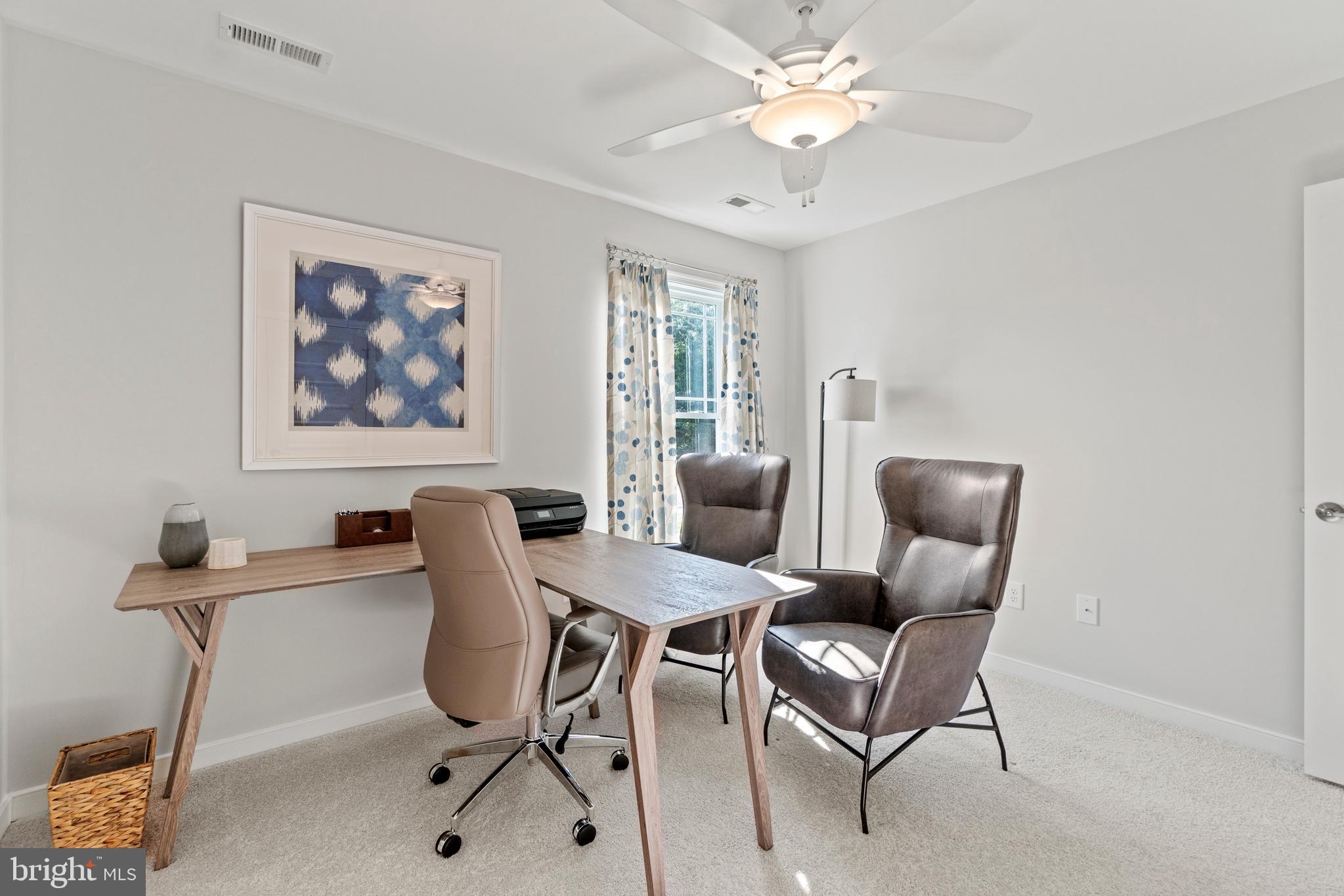 HOBBS HOLE GOLF COURSE - Residential