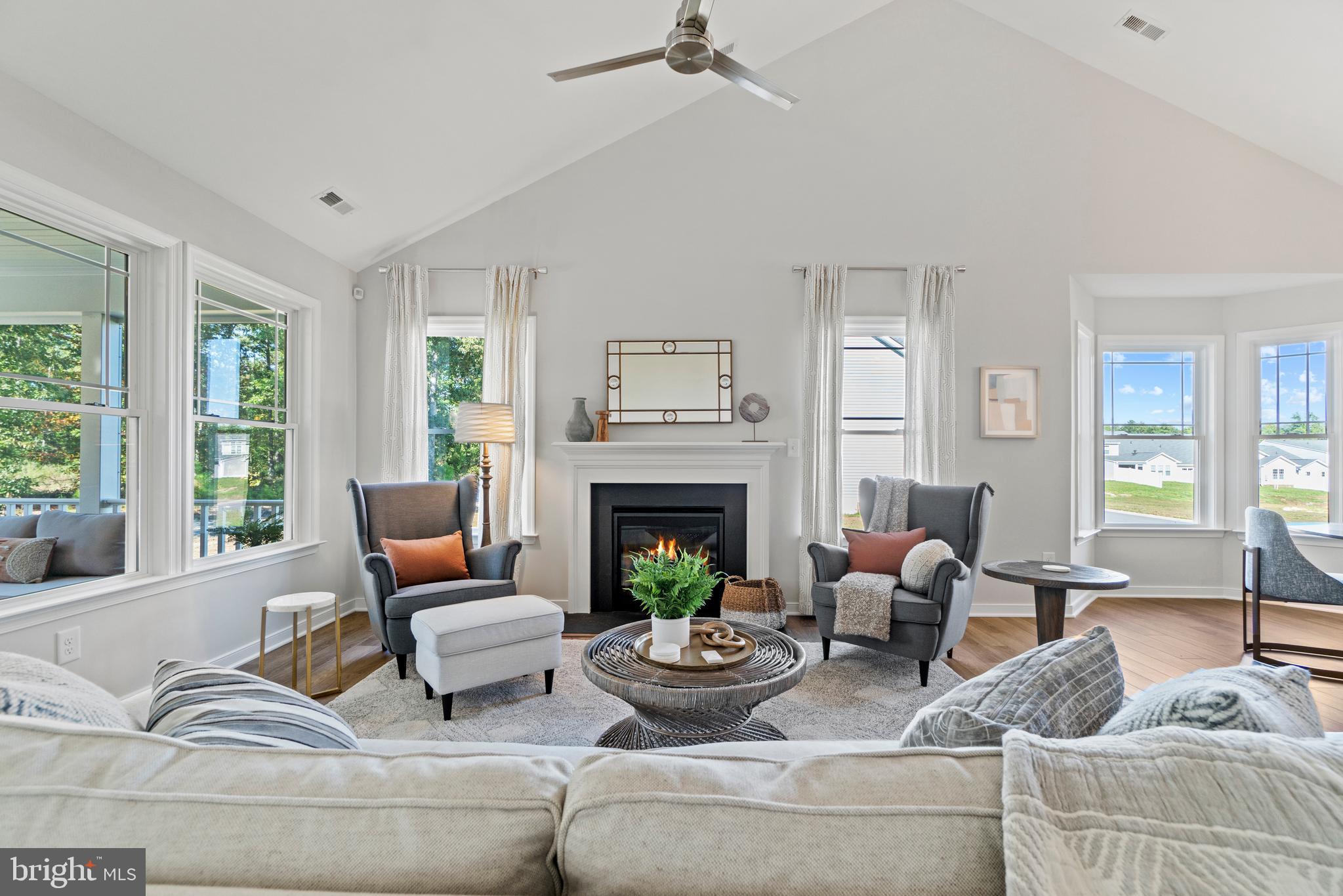 HOBBS HOLE GOLF COURSE - Residential