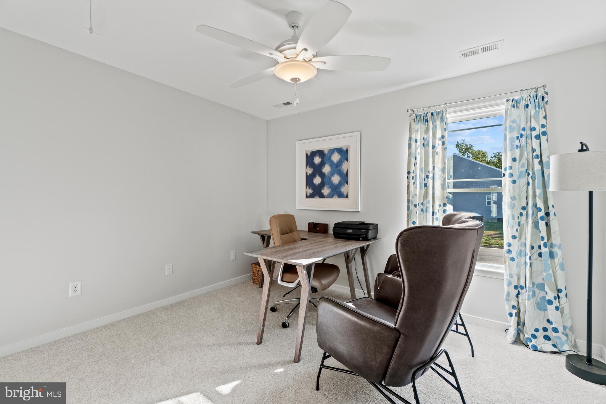 HOBBS HOLE GOLF COURSE - Residential