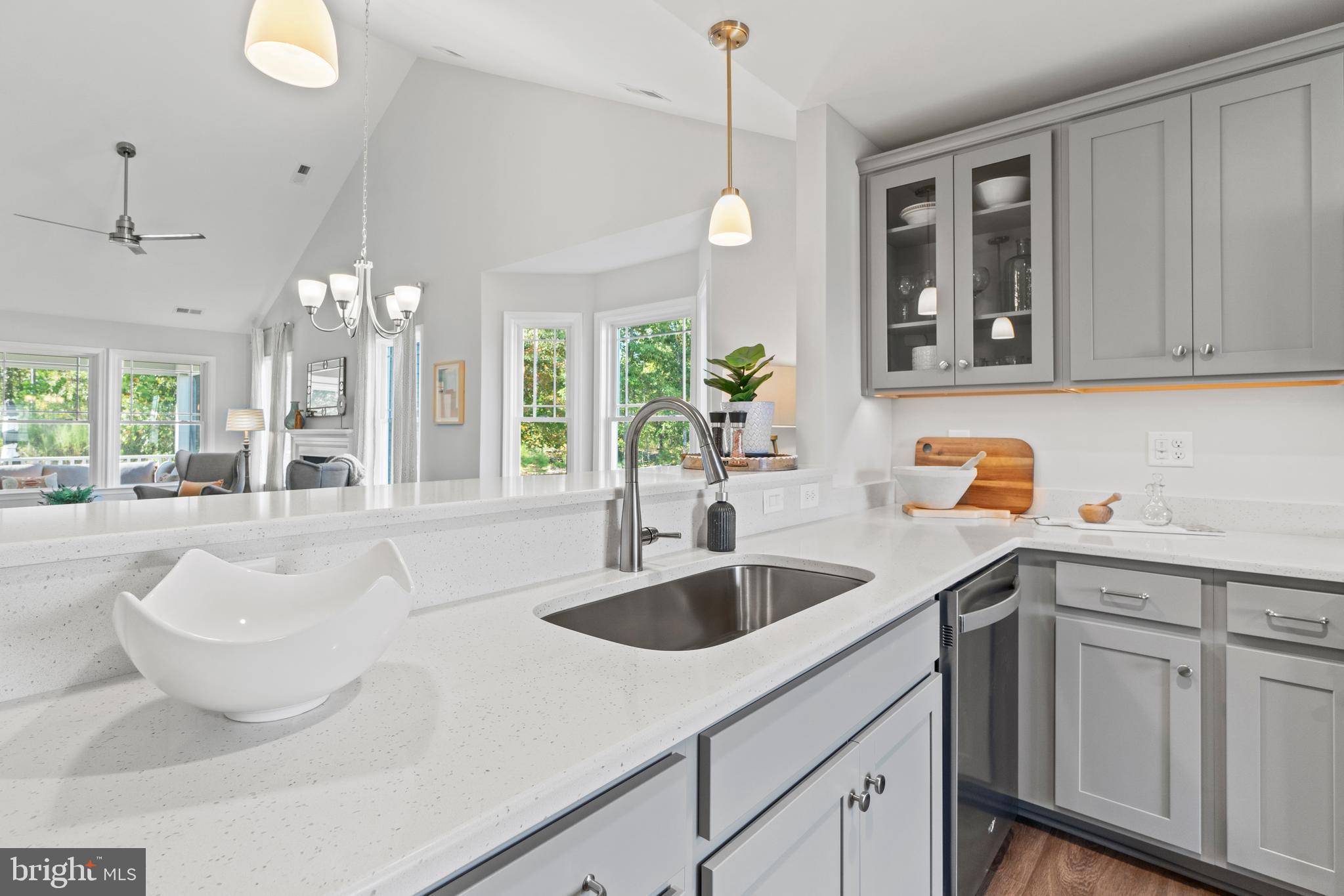 HOBBS HOLE GOLF COURSE - Residential