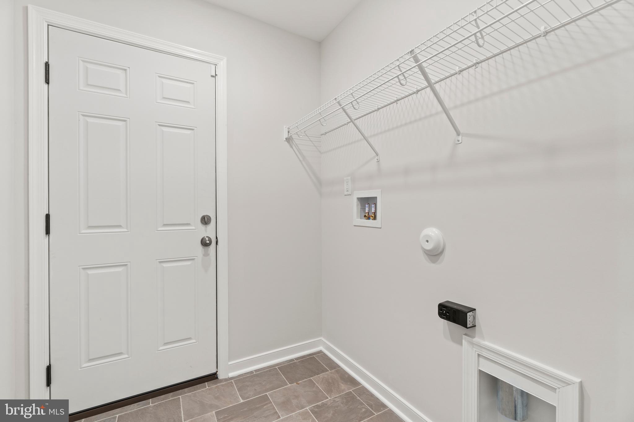 HOBBS HOLE GOLF COURSE - Residential