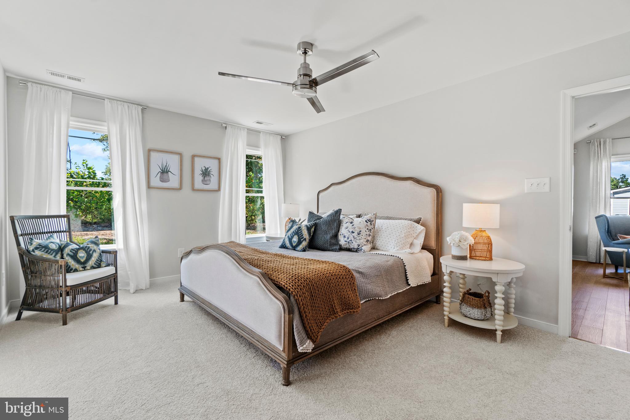 HOBBS HOLE GOLF COURSE - Residential