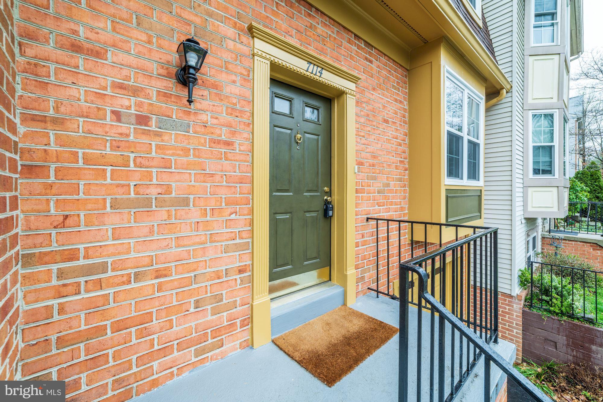 HUNTER VILLAGE - Residential