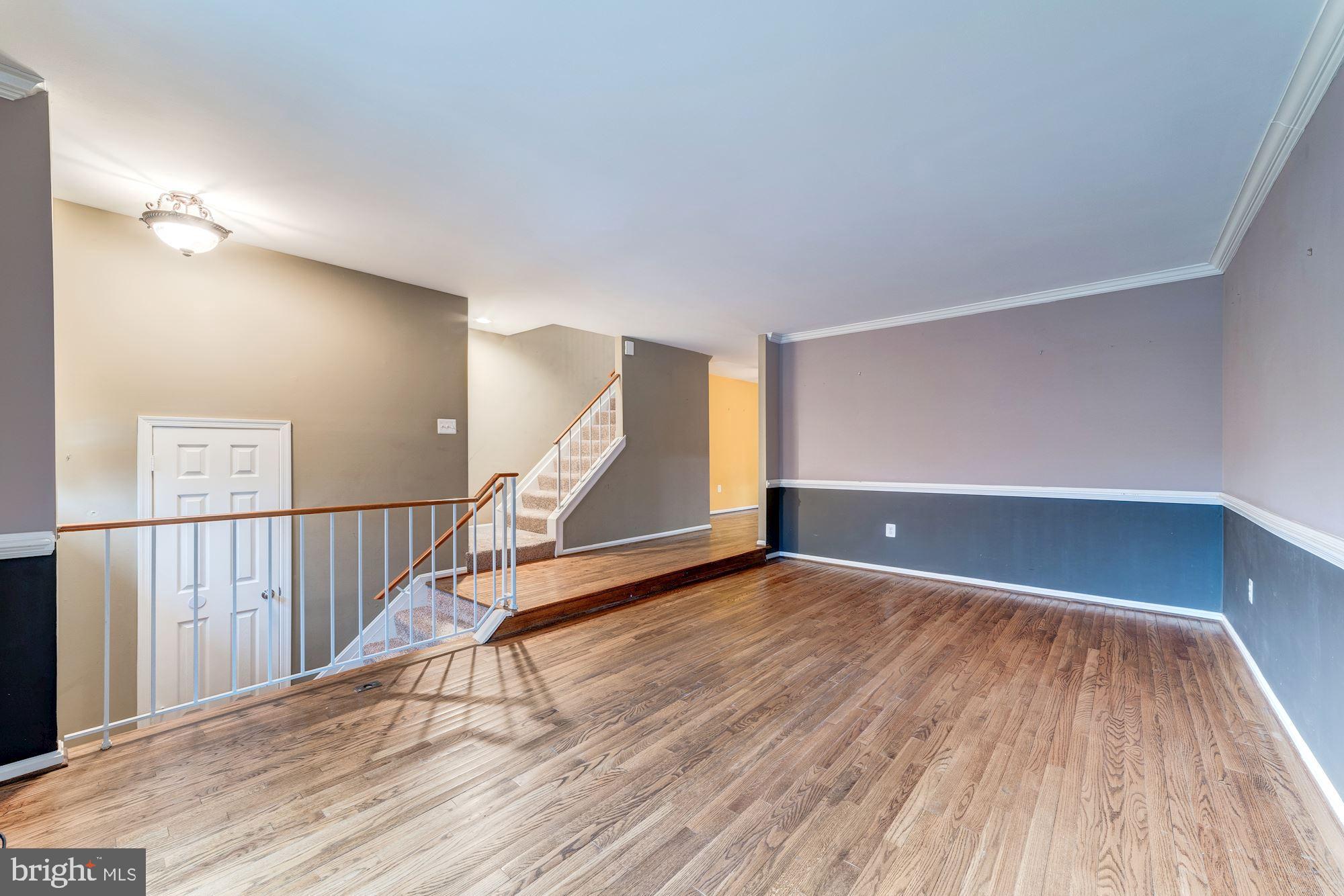 HUNTER VILLAGE - Residential