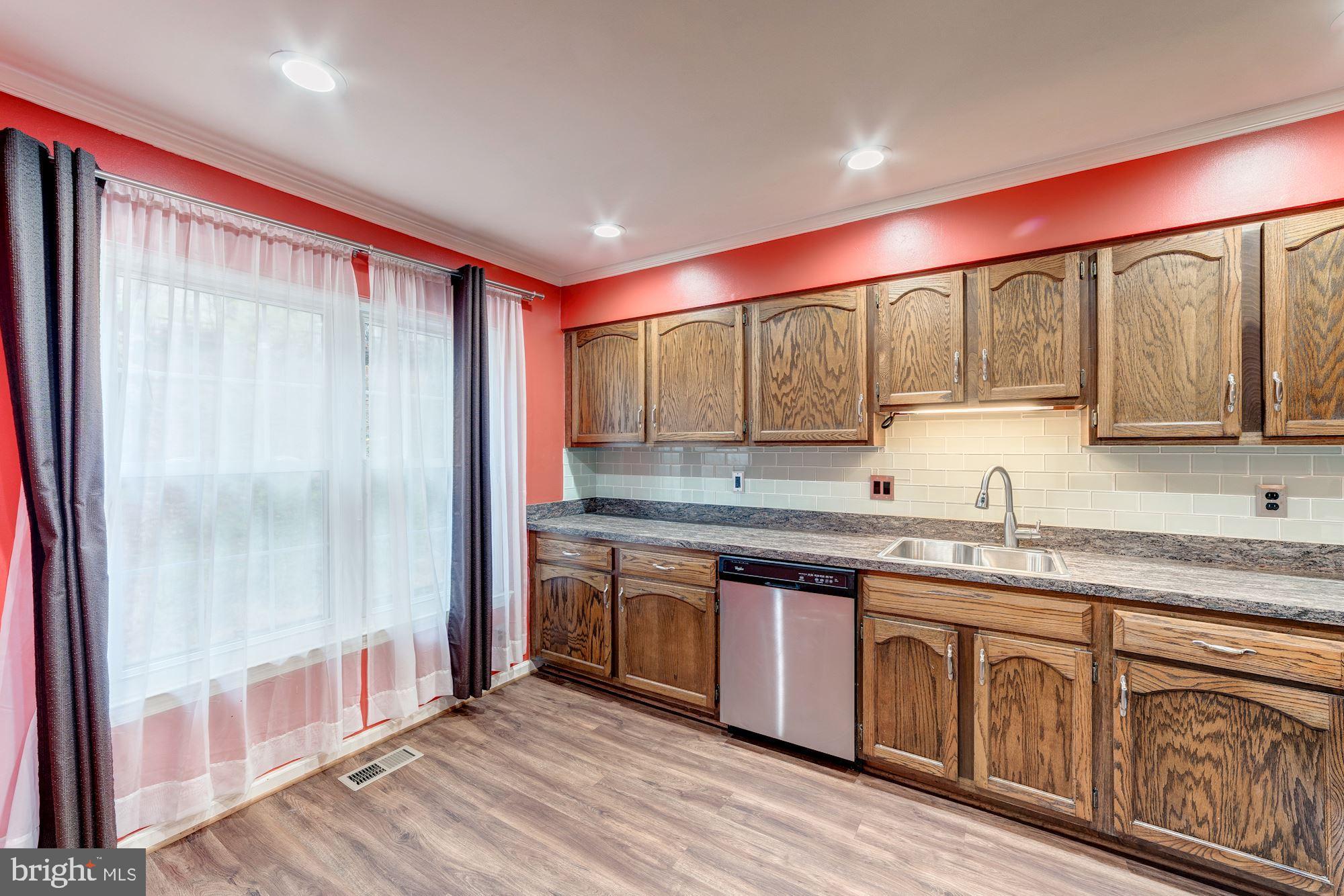 HUNTER VILLAGE - Residential