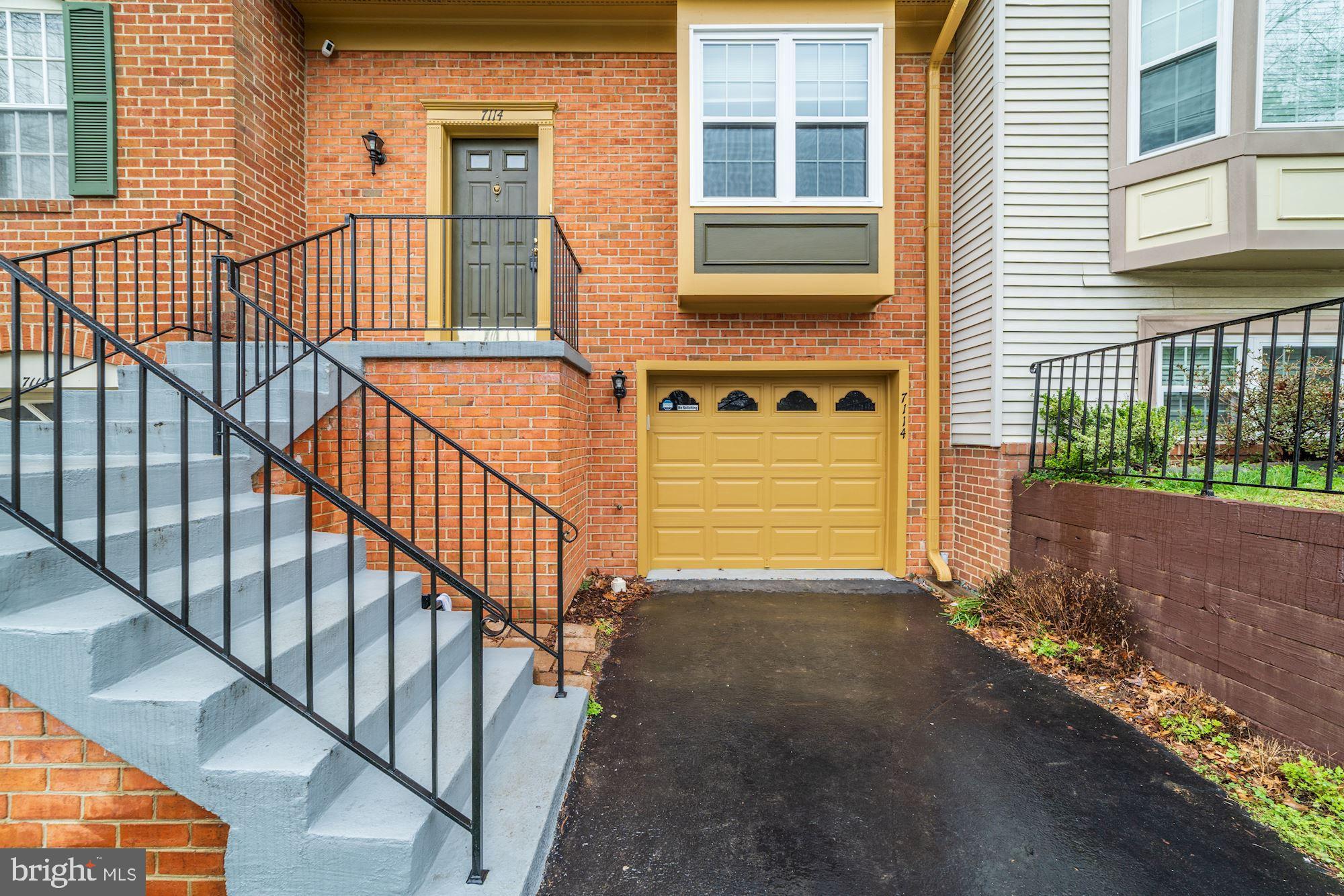 HUNTER VILLAGE - Residential