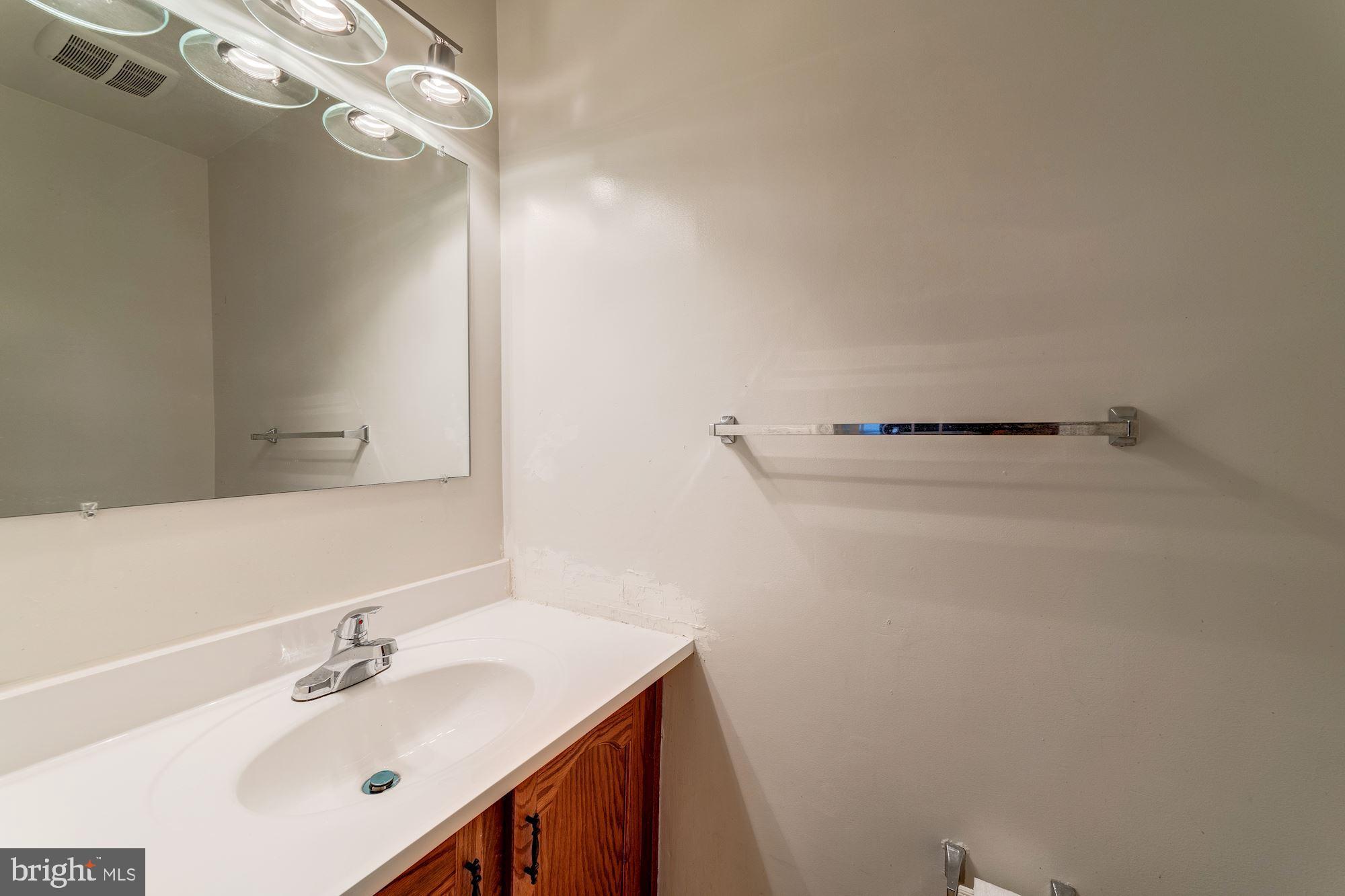 HUNTER VILLAGE - Residential